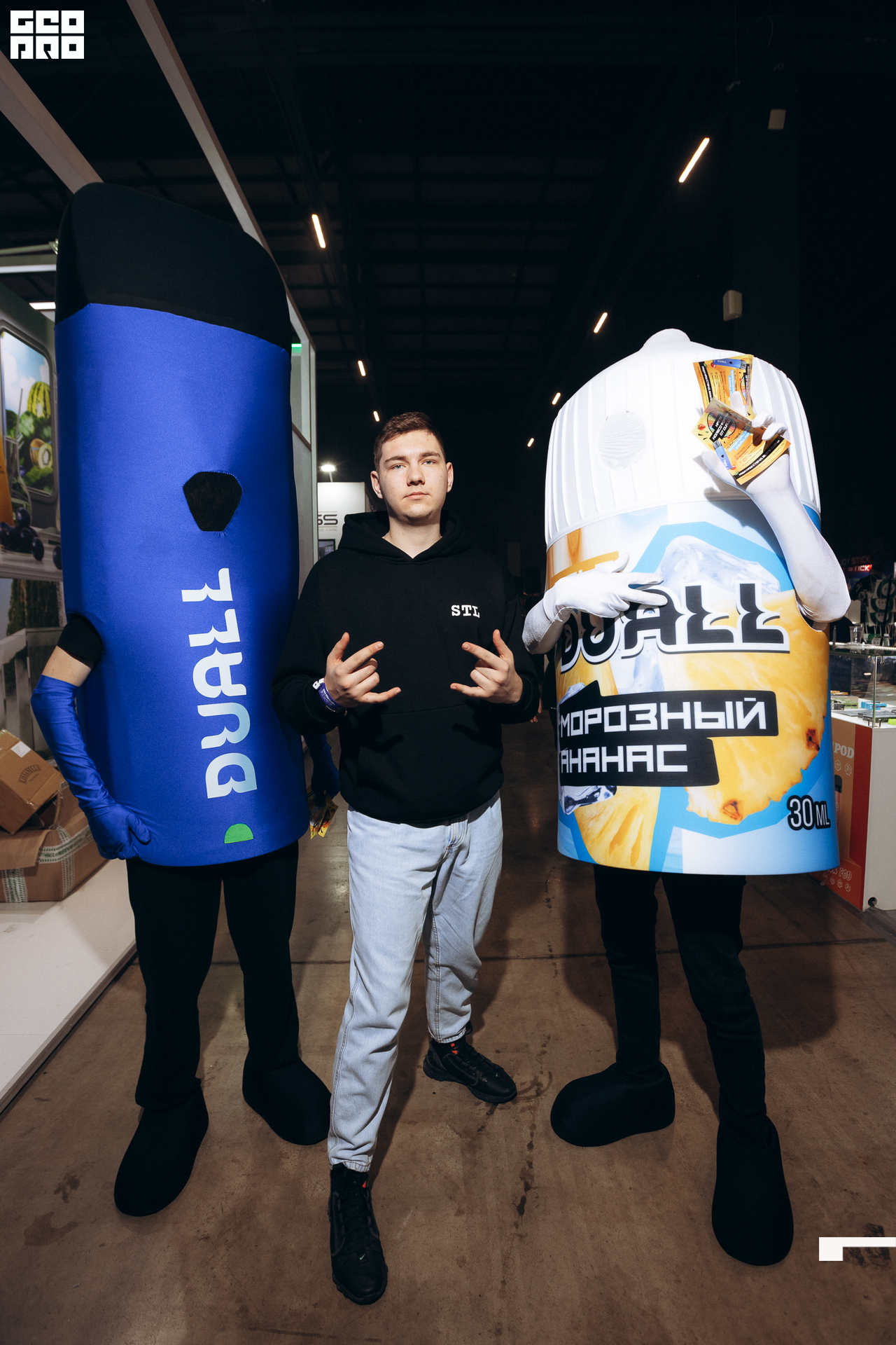 2022-12-11 15-35-09 @markovninart.jpg