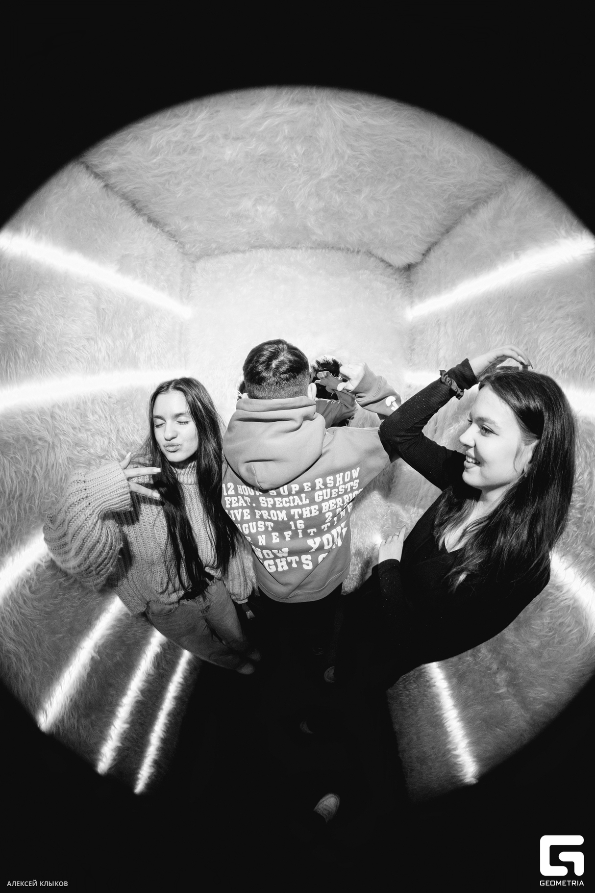 MAIN: LOVE MUSIC X ПОЛКА 19