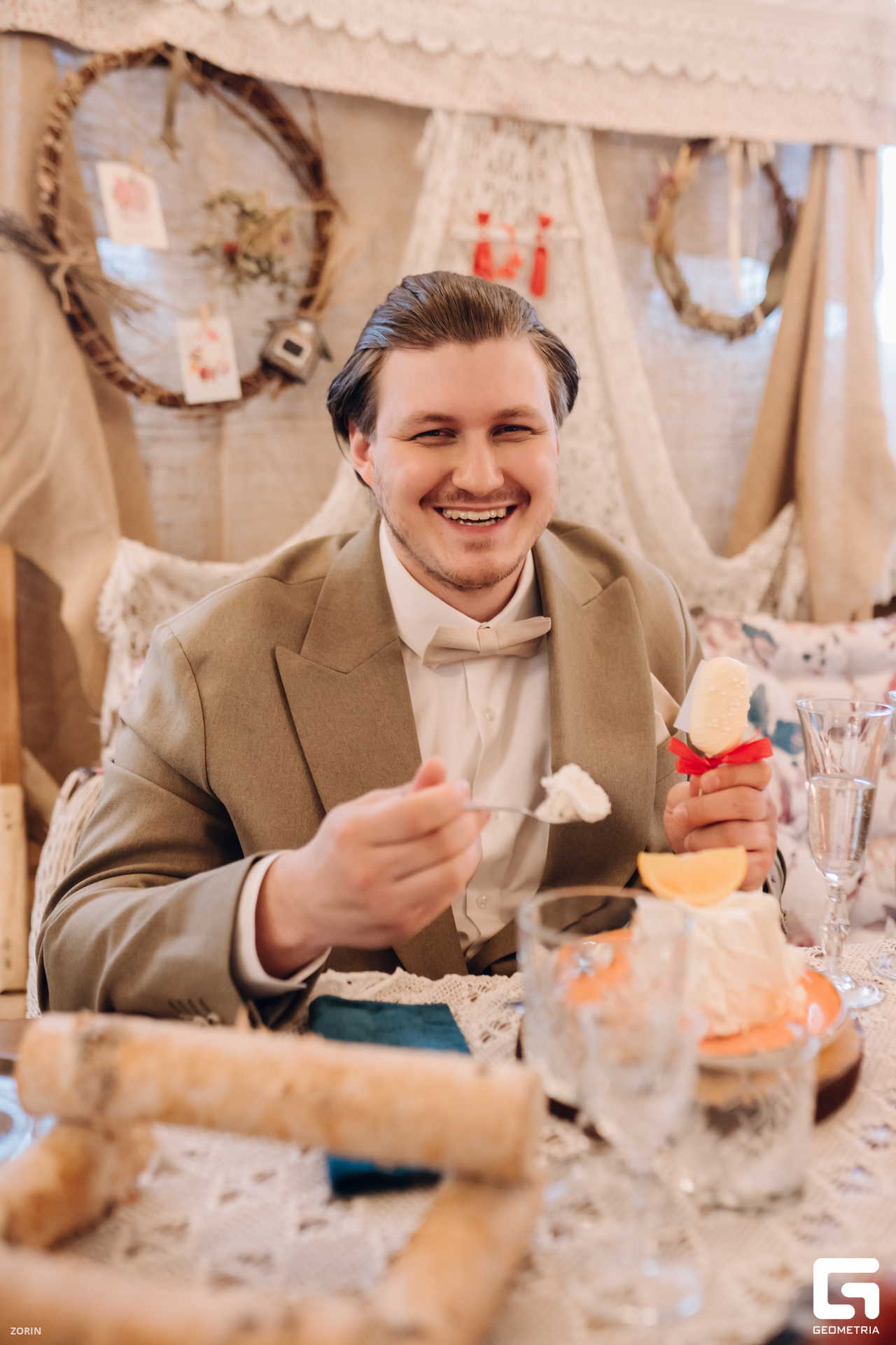 112-17-59-32-20-05-25- Zorin.jpg