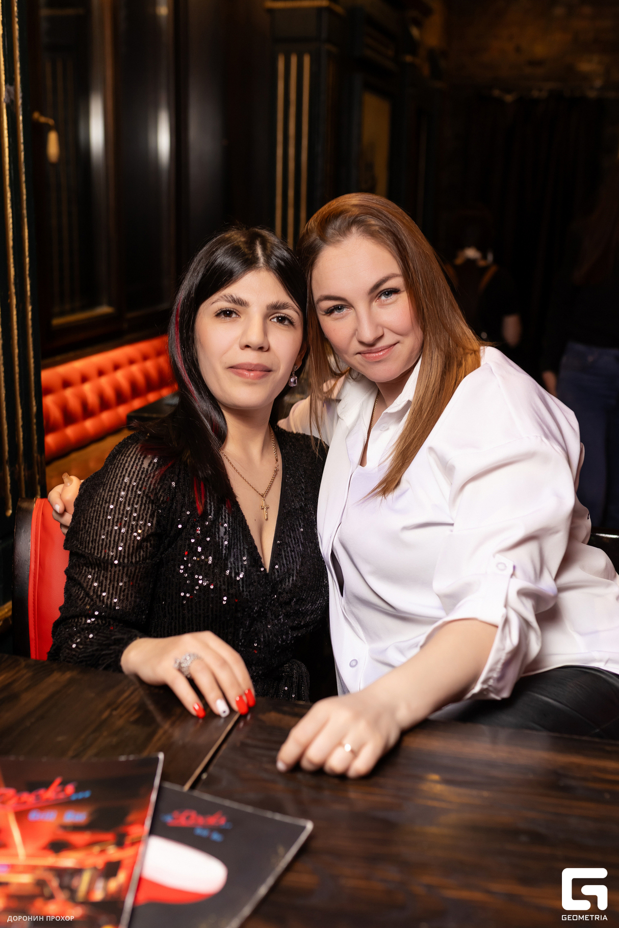 Женский день в баре THE ROCKS 15
