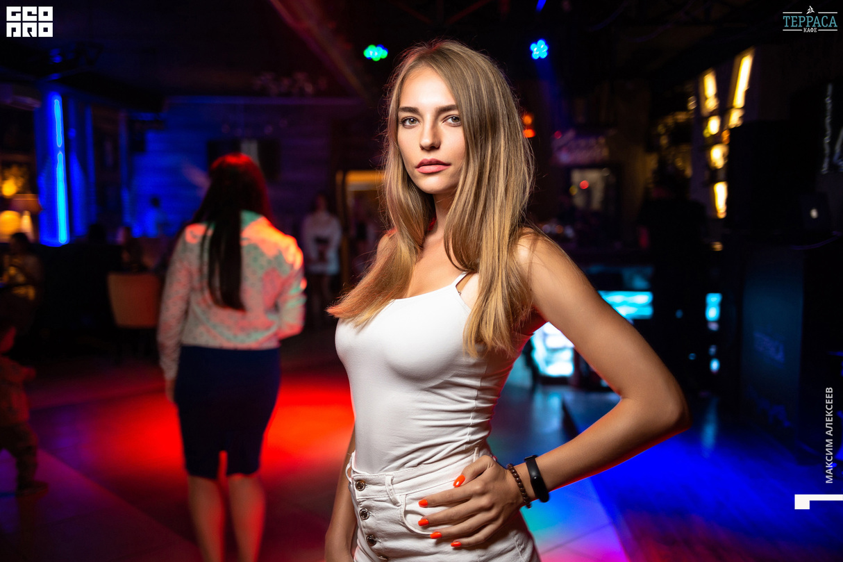 Пятница в кафе Терраса 28