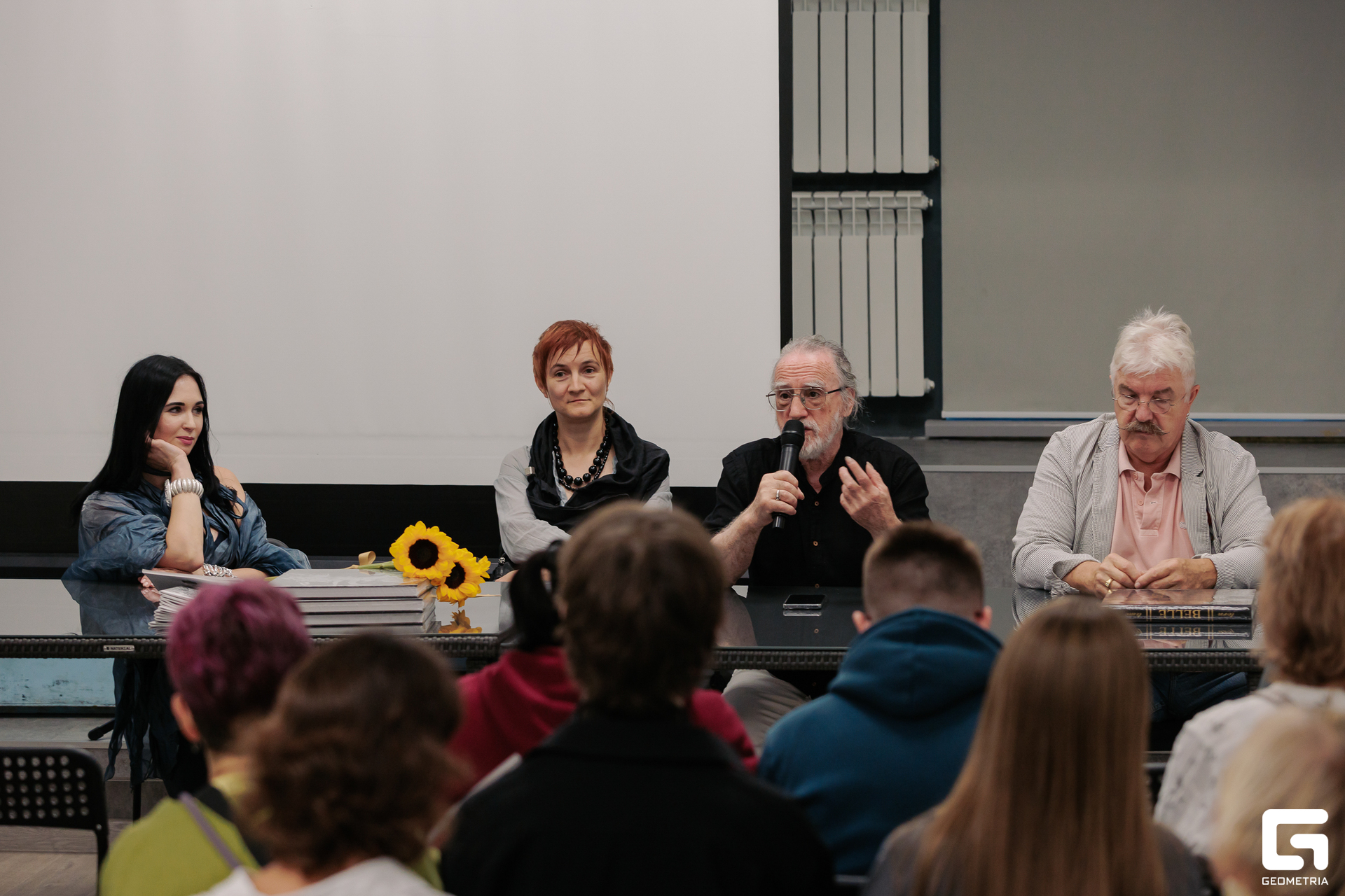 np-140-0W6A1282 2.jpg