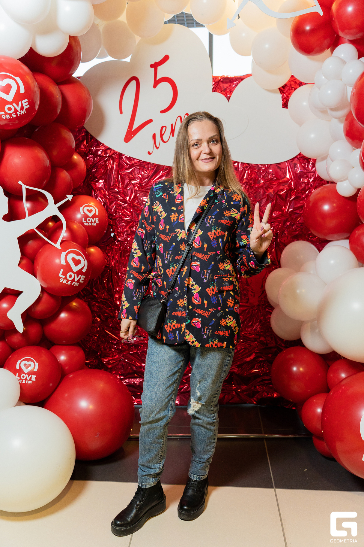 Фотозона Big Love Show 2025 в честь 25-ти летия  LOVE RADIO 10