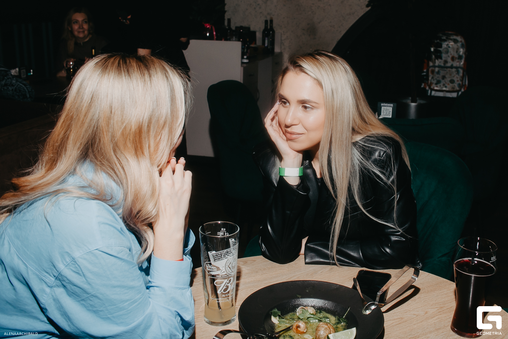 2023-12-08 20-00-38_alenaarchibald015.JPG