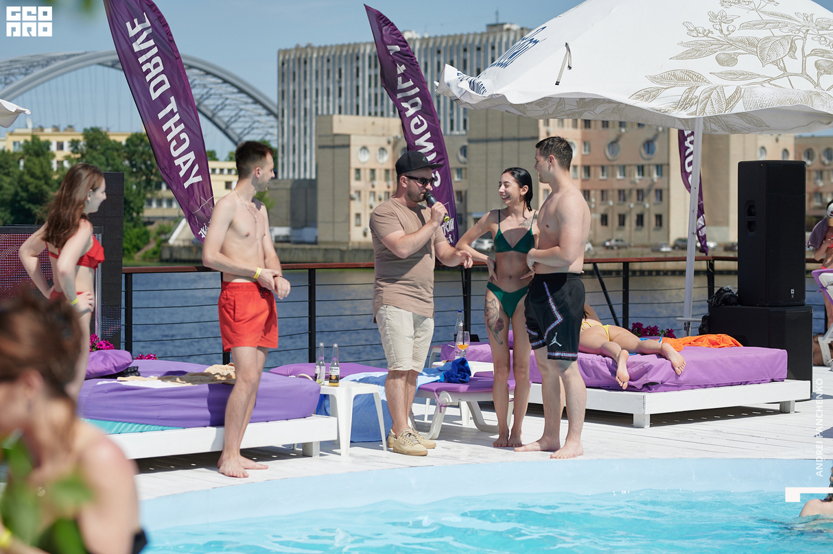 Pool party 8