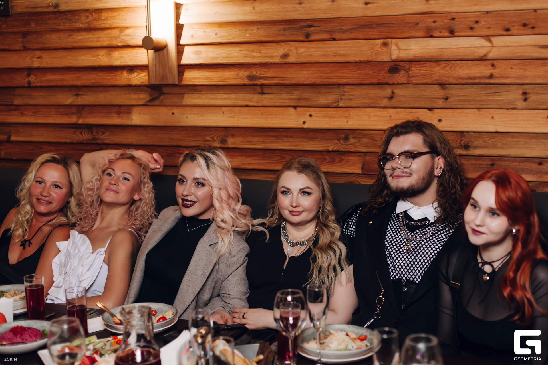 026-19-53-13-18-12-24- Zorin.jpg