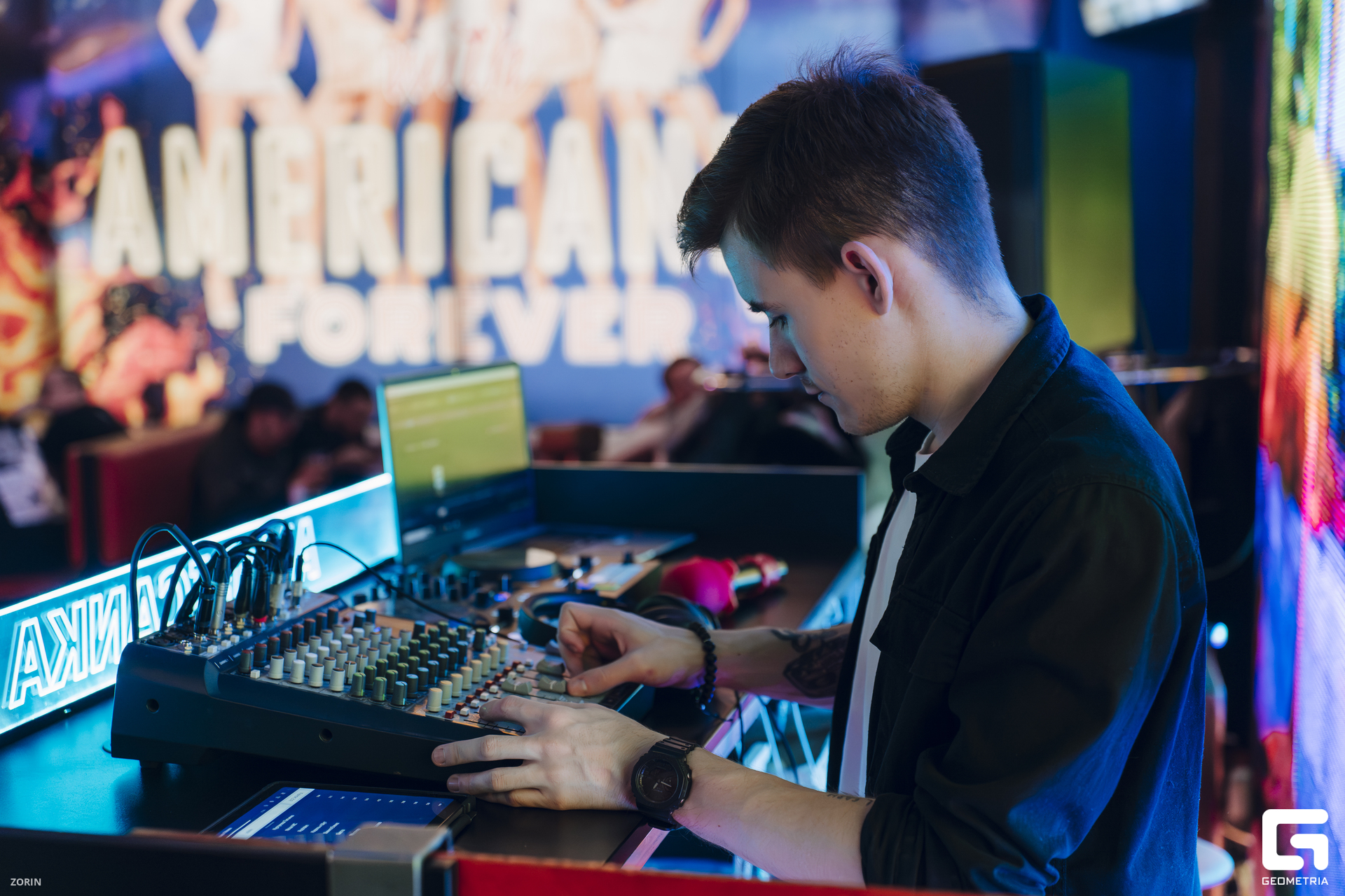 011_00-45-25 _11-10-25_Zorin.jpg