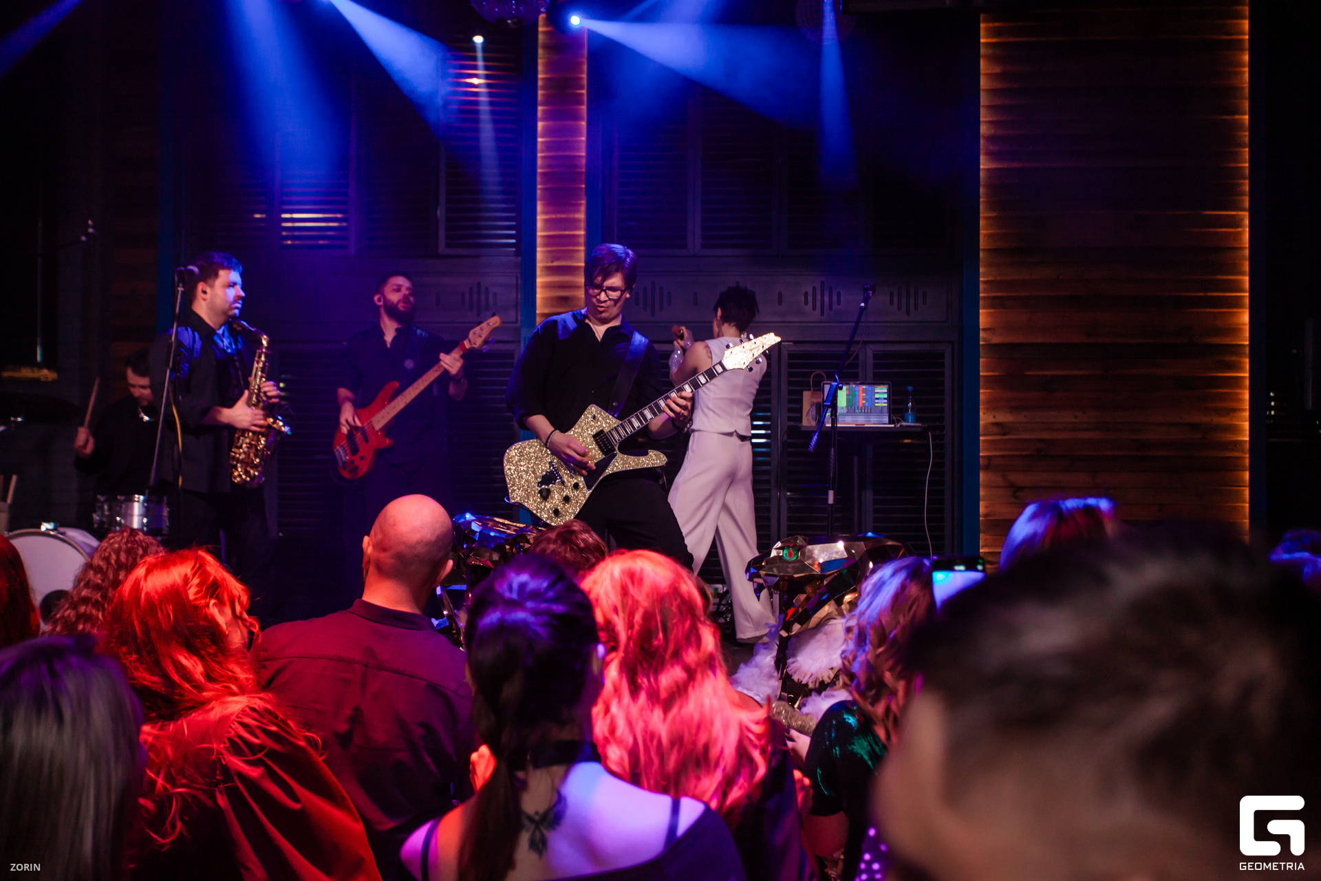 177-00-51-29-01-01-25- Zorin.jpg