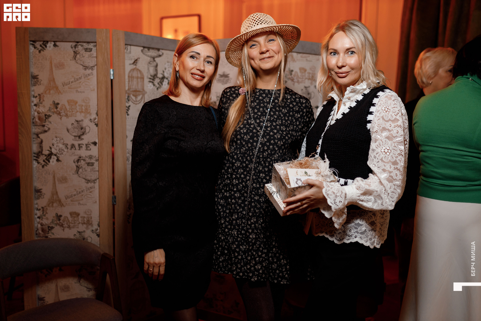 @misha.byorch 0085.jpg