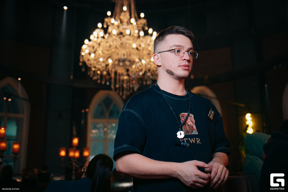 Изысканная атмосфера в TWR HookahLab 21