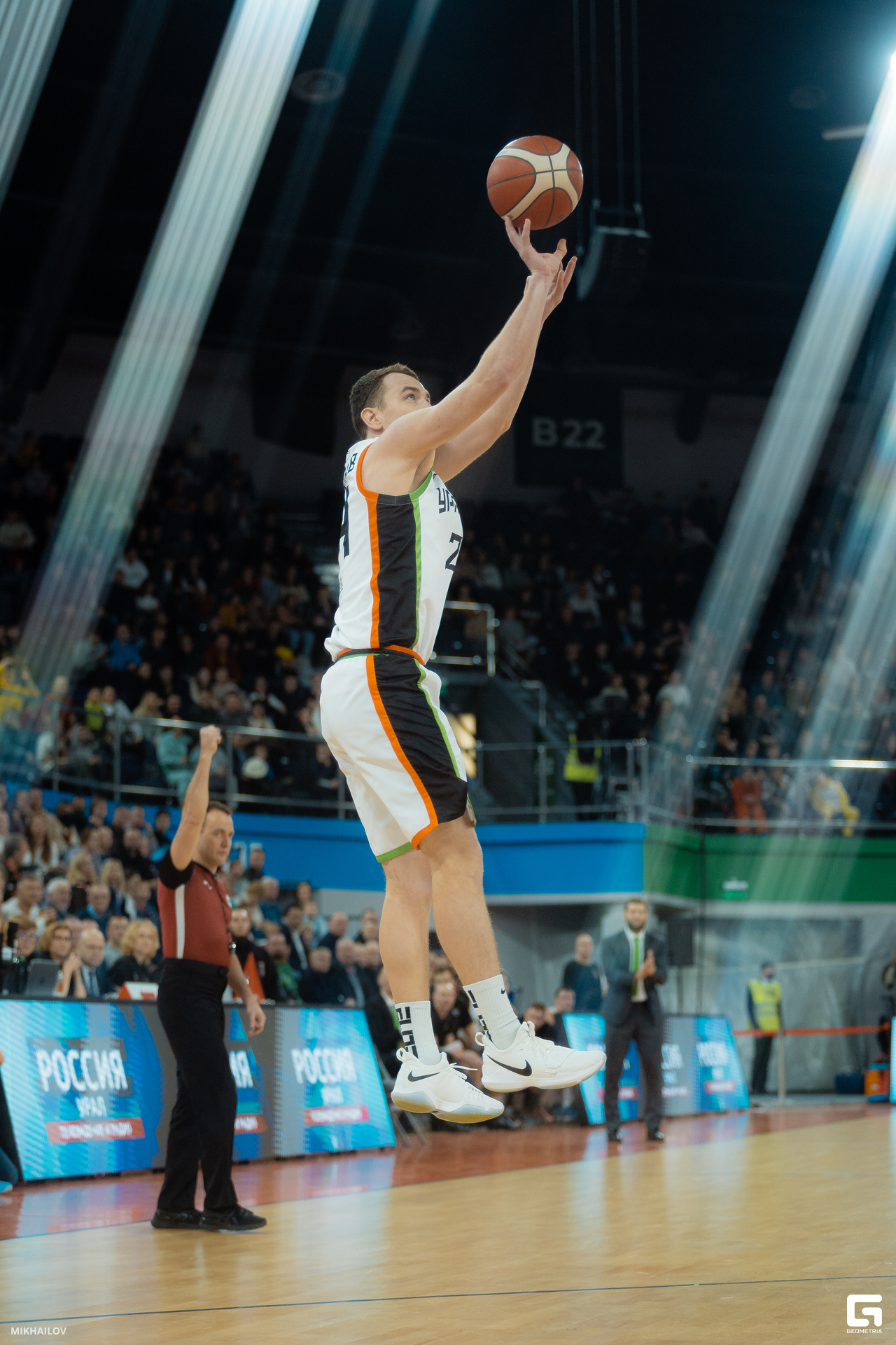 106-2301253741-Уралмаш - Михайлов.JPG