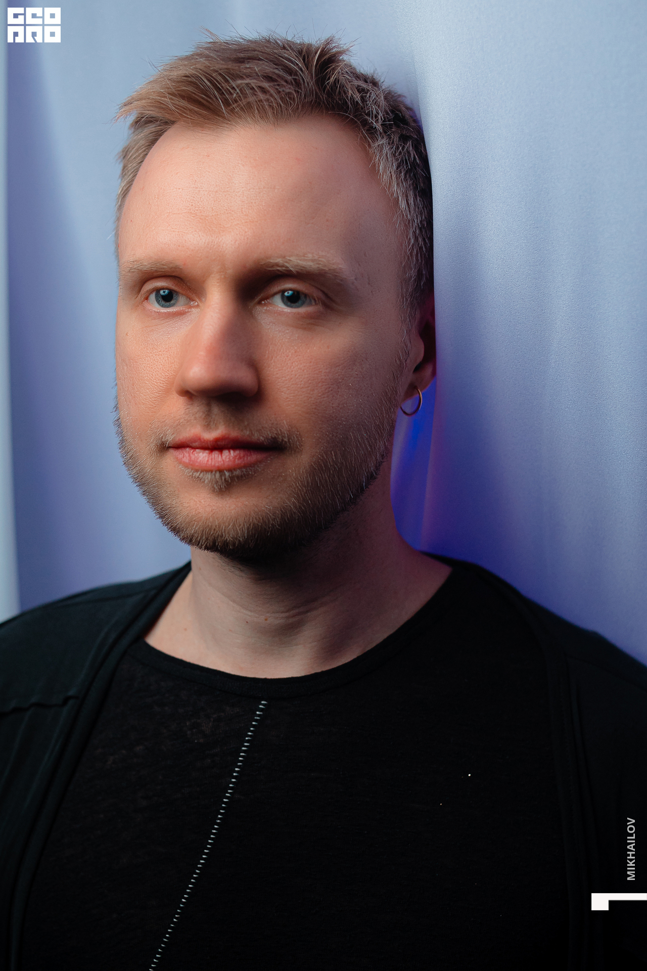 004-11-04-2021-01-24-We are - Mikhailov - 2560.jpg