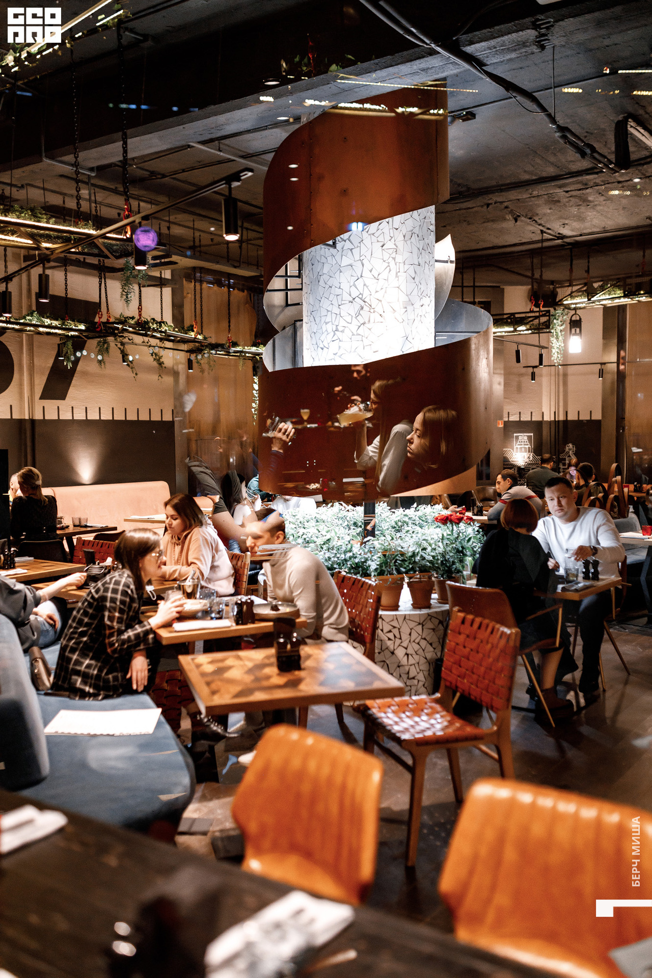 @misha.byorch 0003.jpg