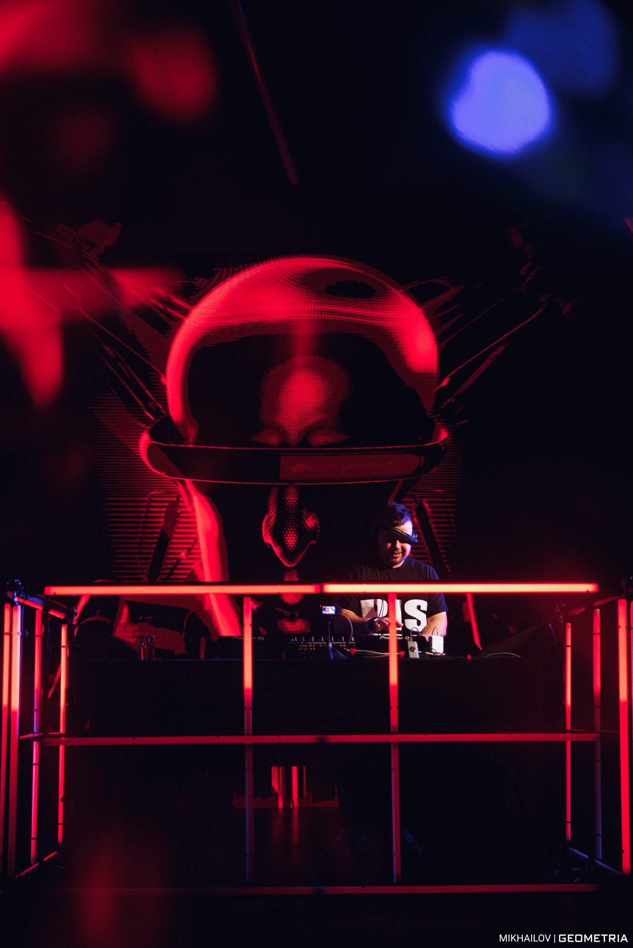 003-180425-4609 mikhailov-weblogo.jpg