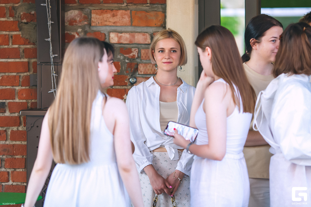 WHITE PARTY 14