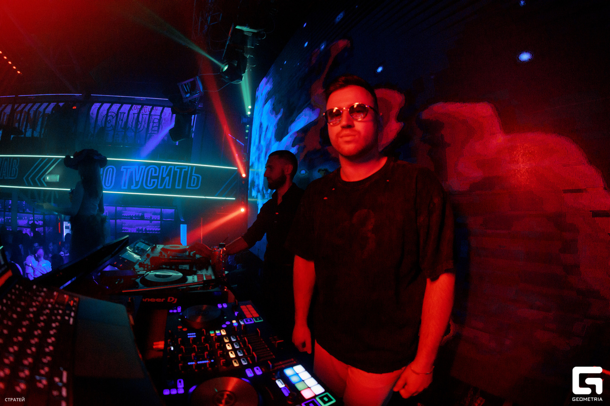 NiteLife 13
