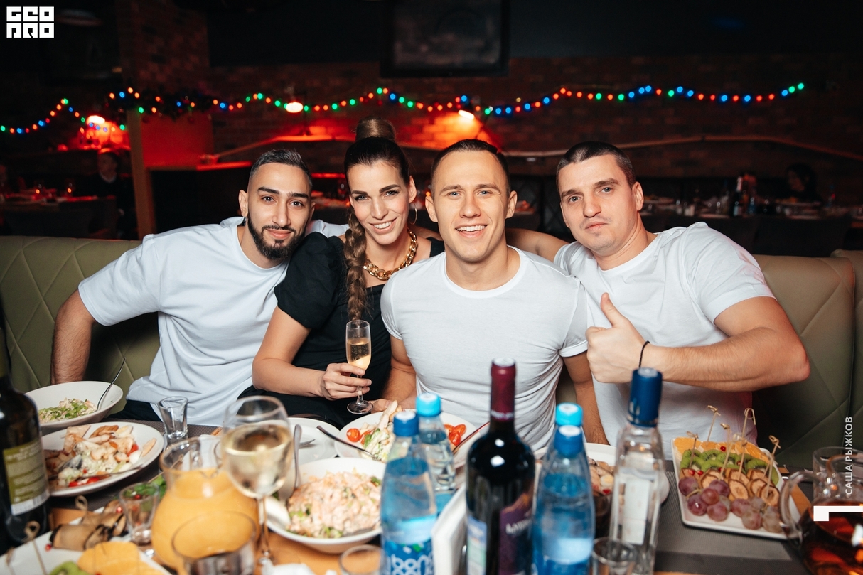 Saturday party 22