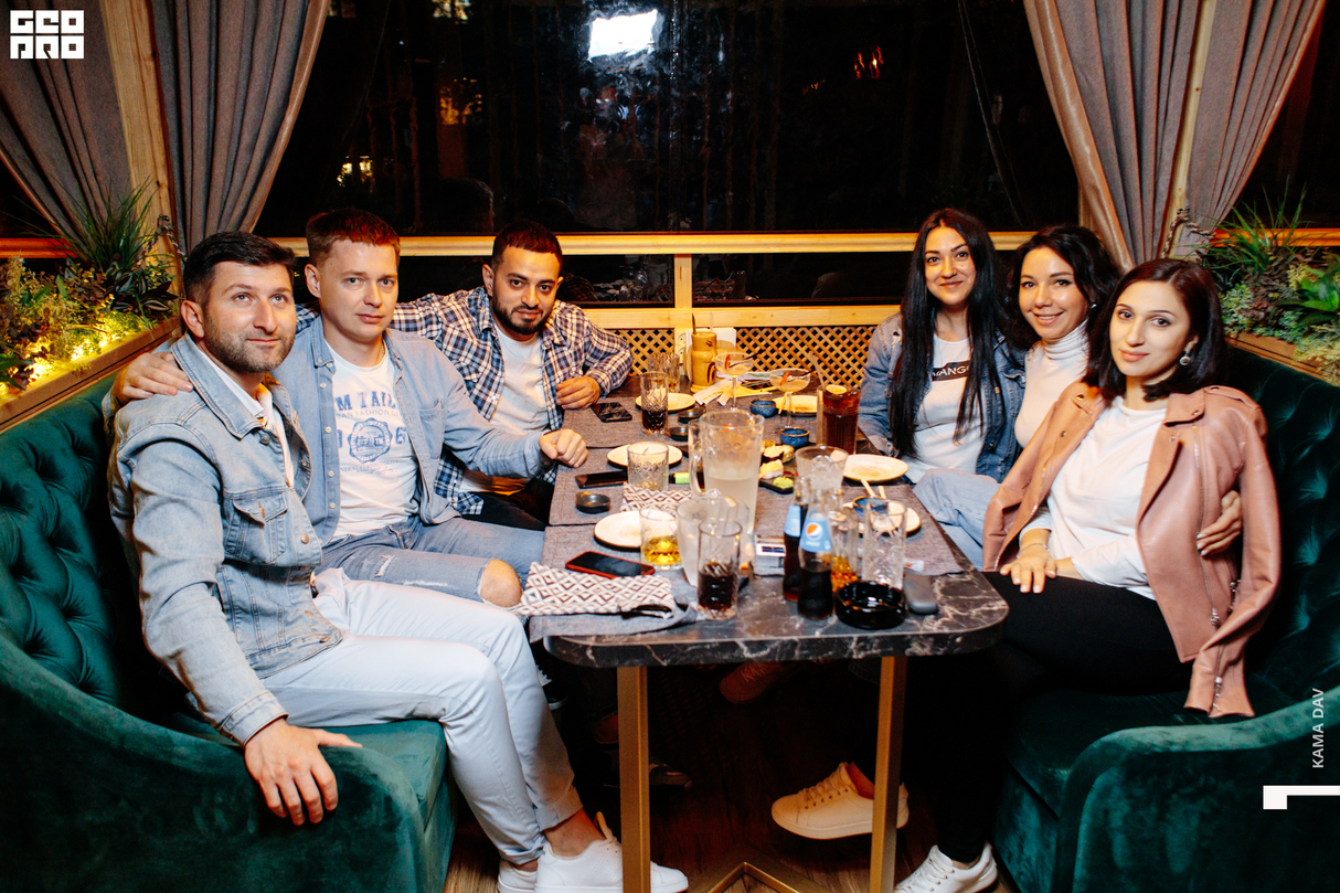 Saturday party 9