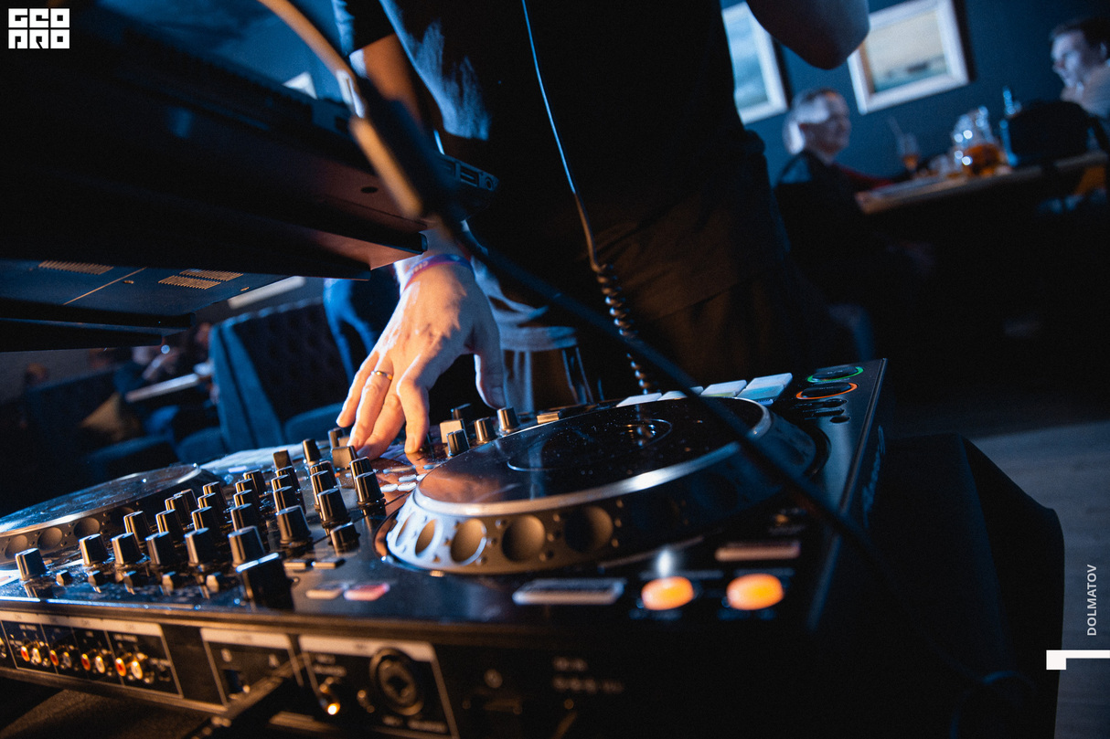 Saturday party 10