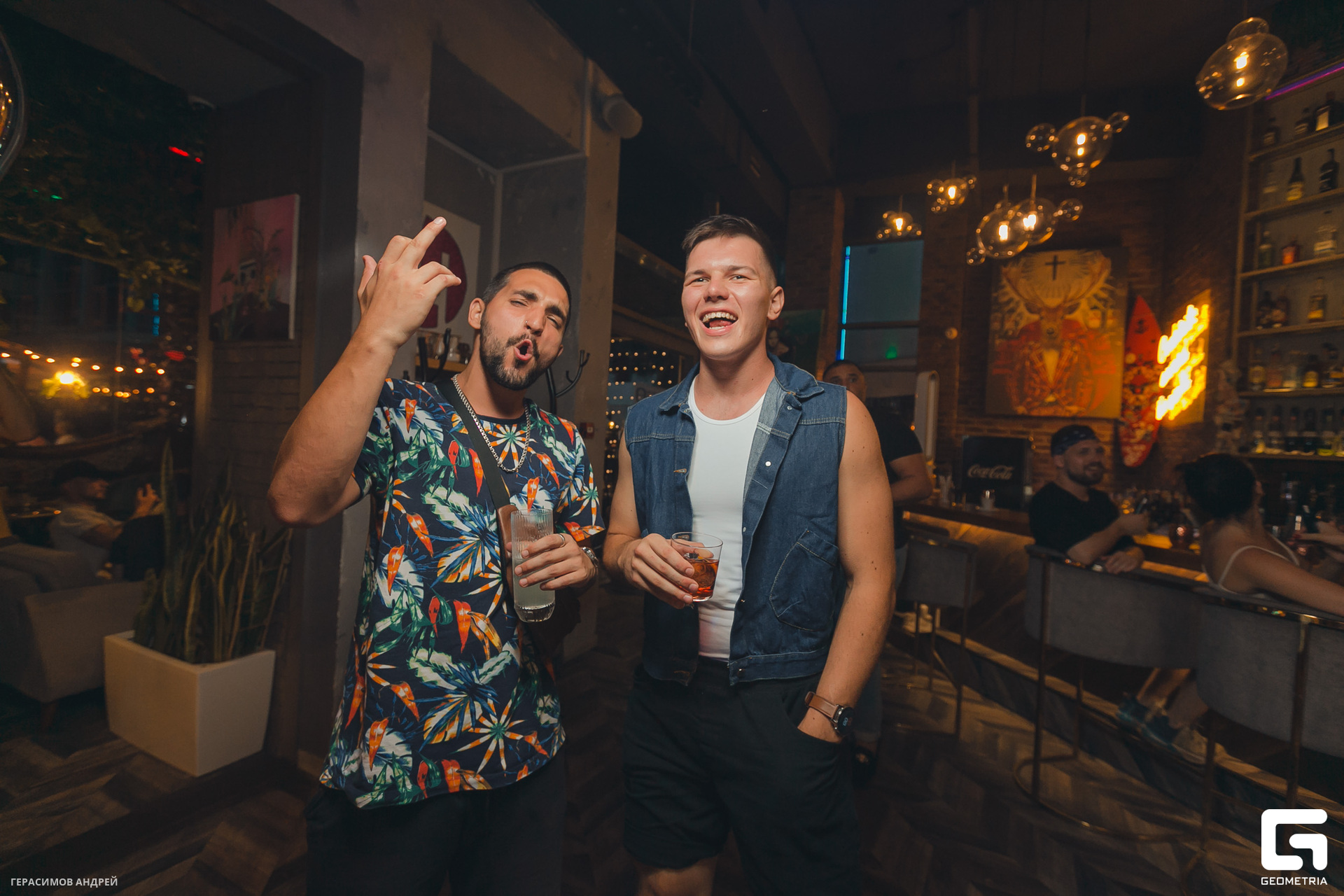 104 Four4side 16.08.jpg