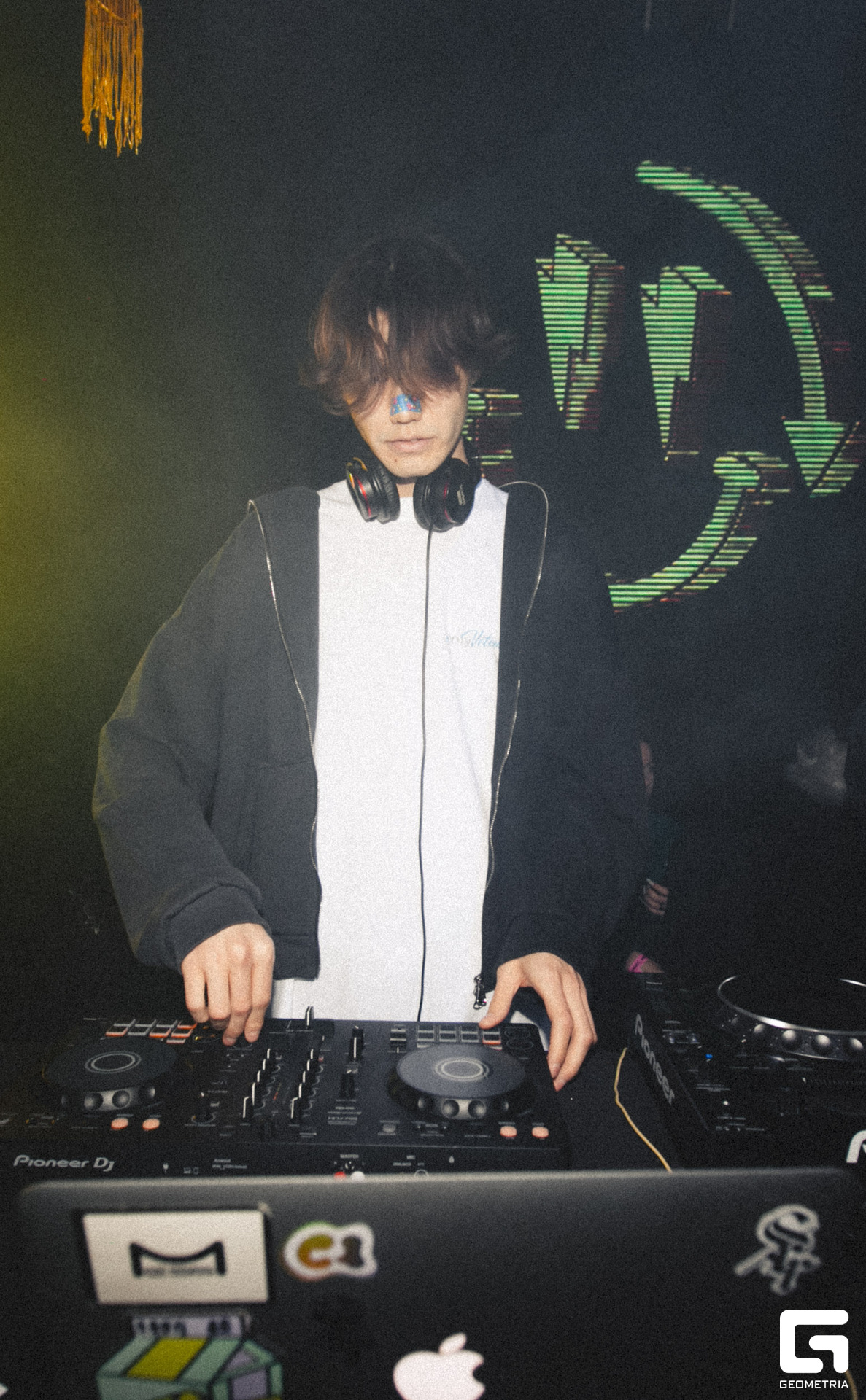 090 Repeat 10. 02.jpg