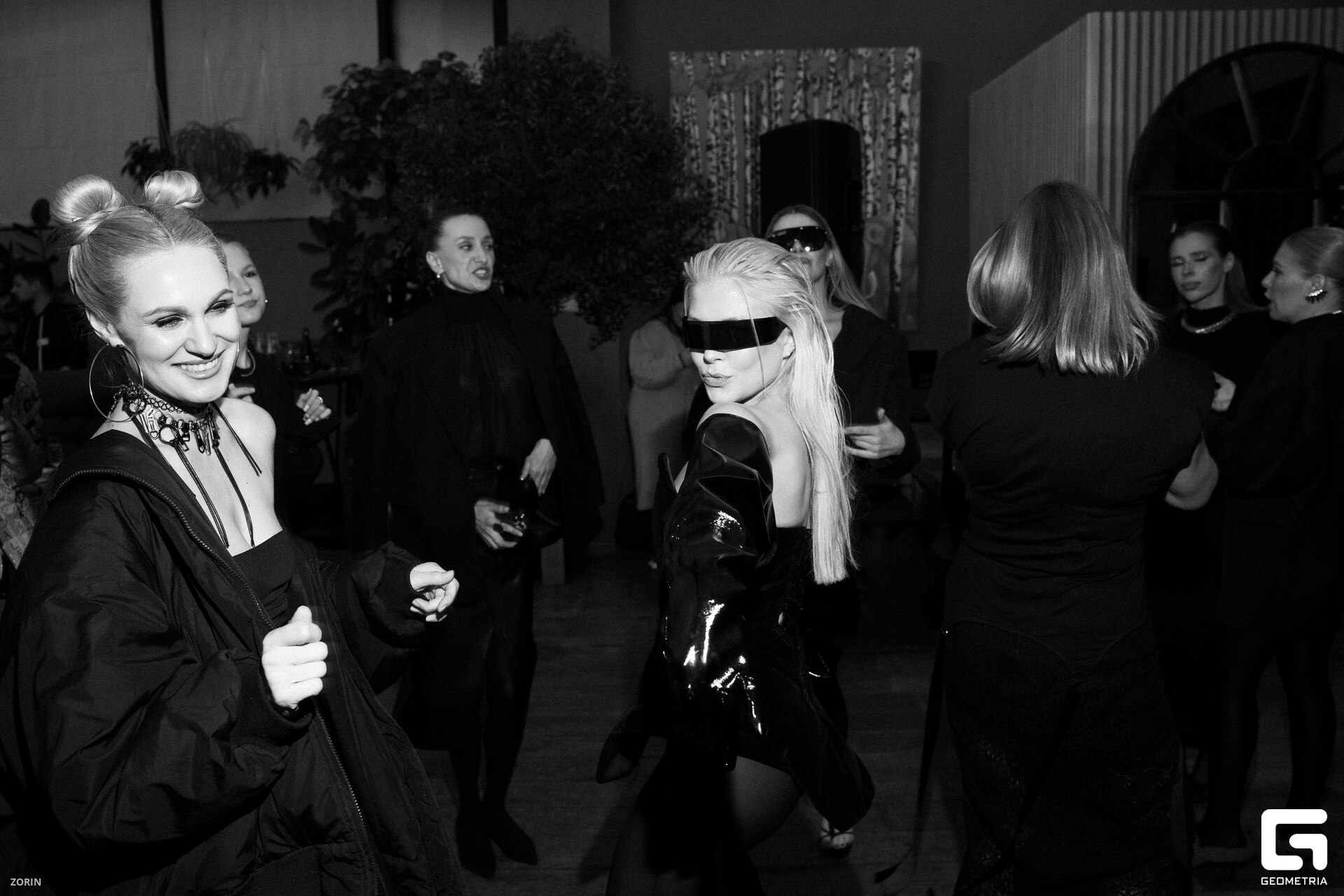 247-20-31-00-25-05-25- Zorin_resized.jpg