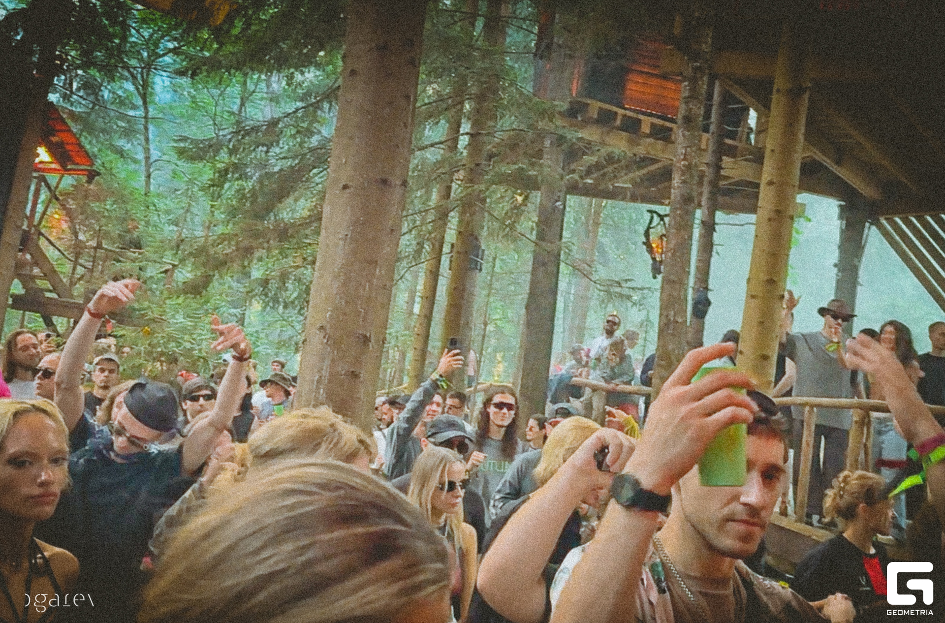 OUTLINE 2025-180.jpg