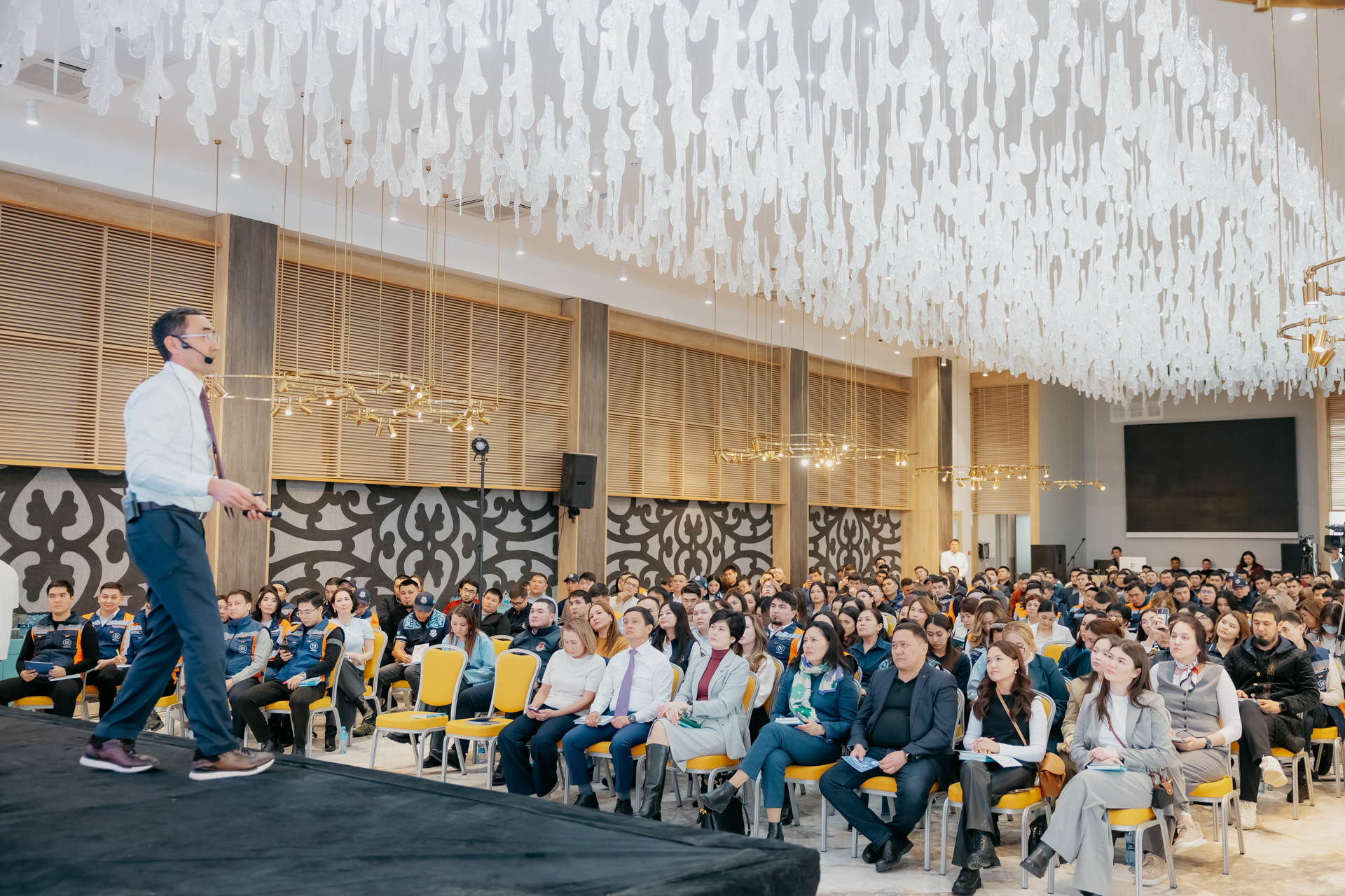 BI UNIVERSITY Atyrau (Print)-065.jpg