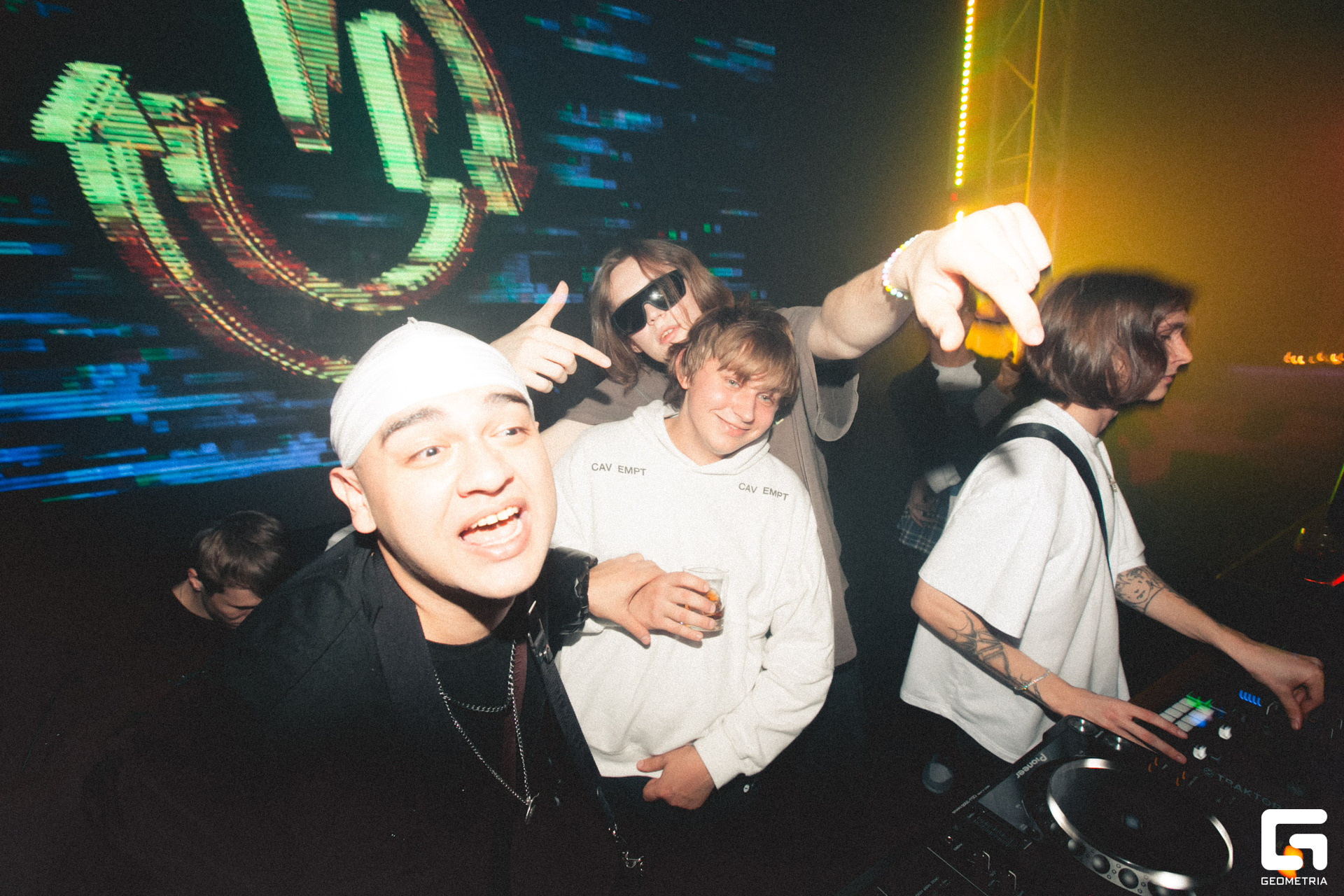 041 Repeat 21.10.jpg