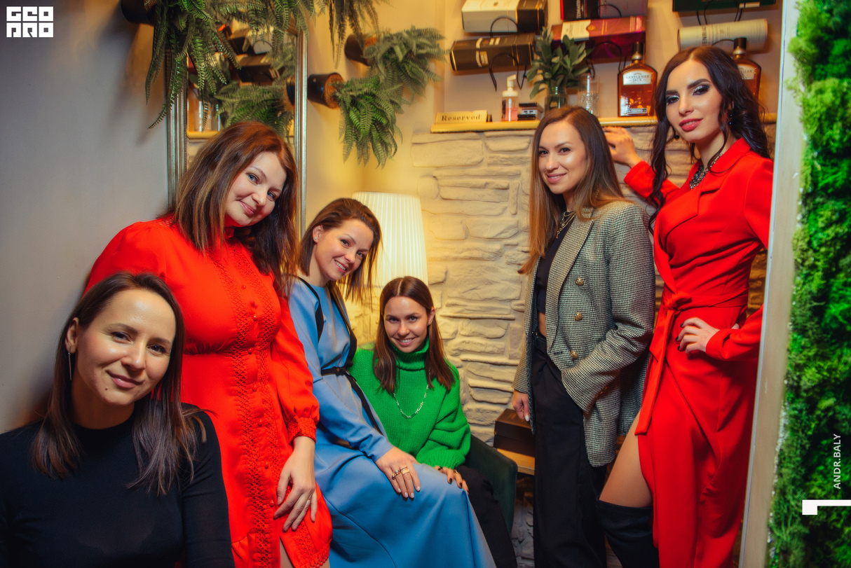 Суббота в Paskin bar 12