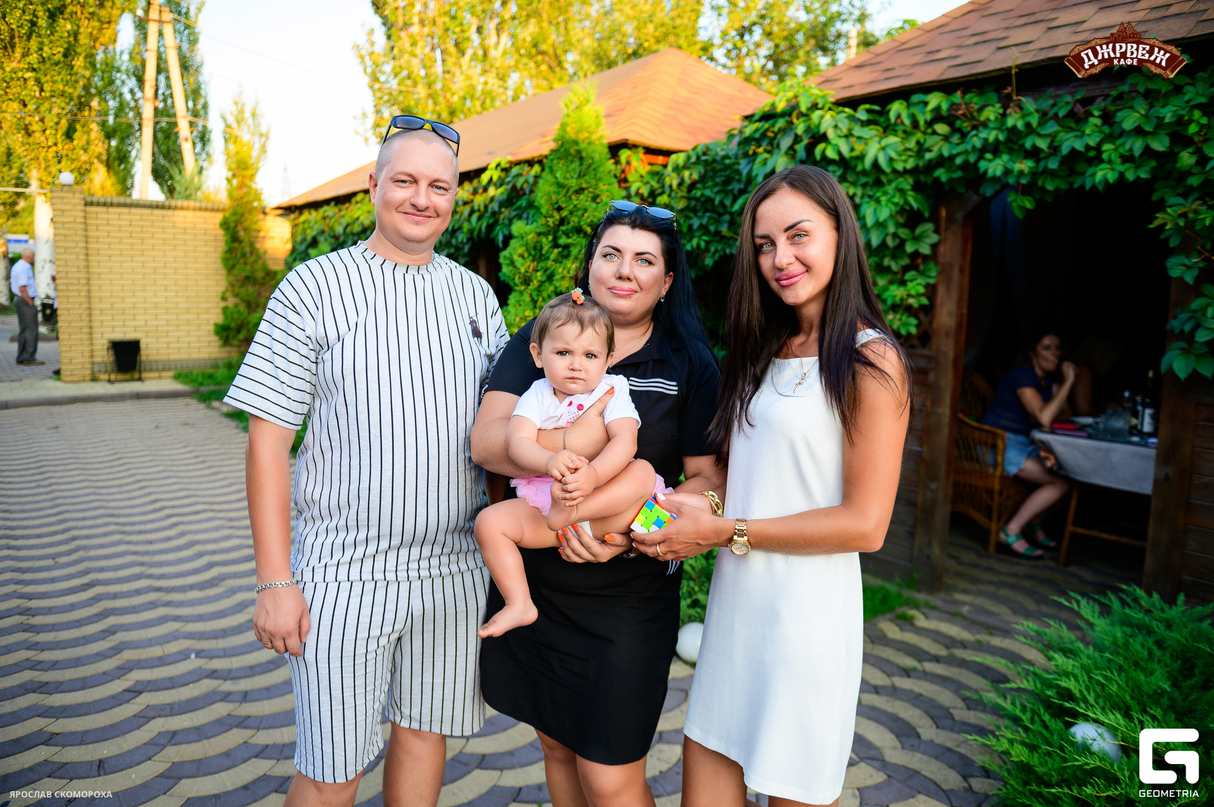 Суббота в кафе "Джрвеж" 27
