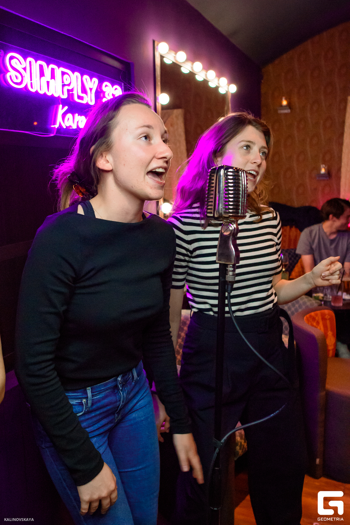 Saturday chill at Simply 33 Grill & Cinema, Karaoke Club 11