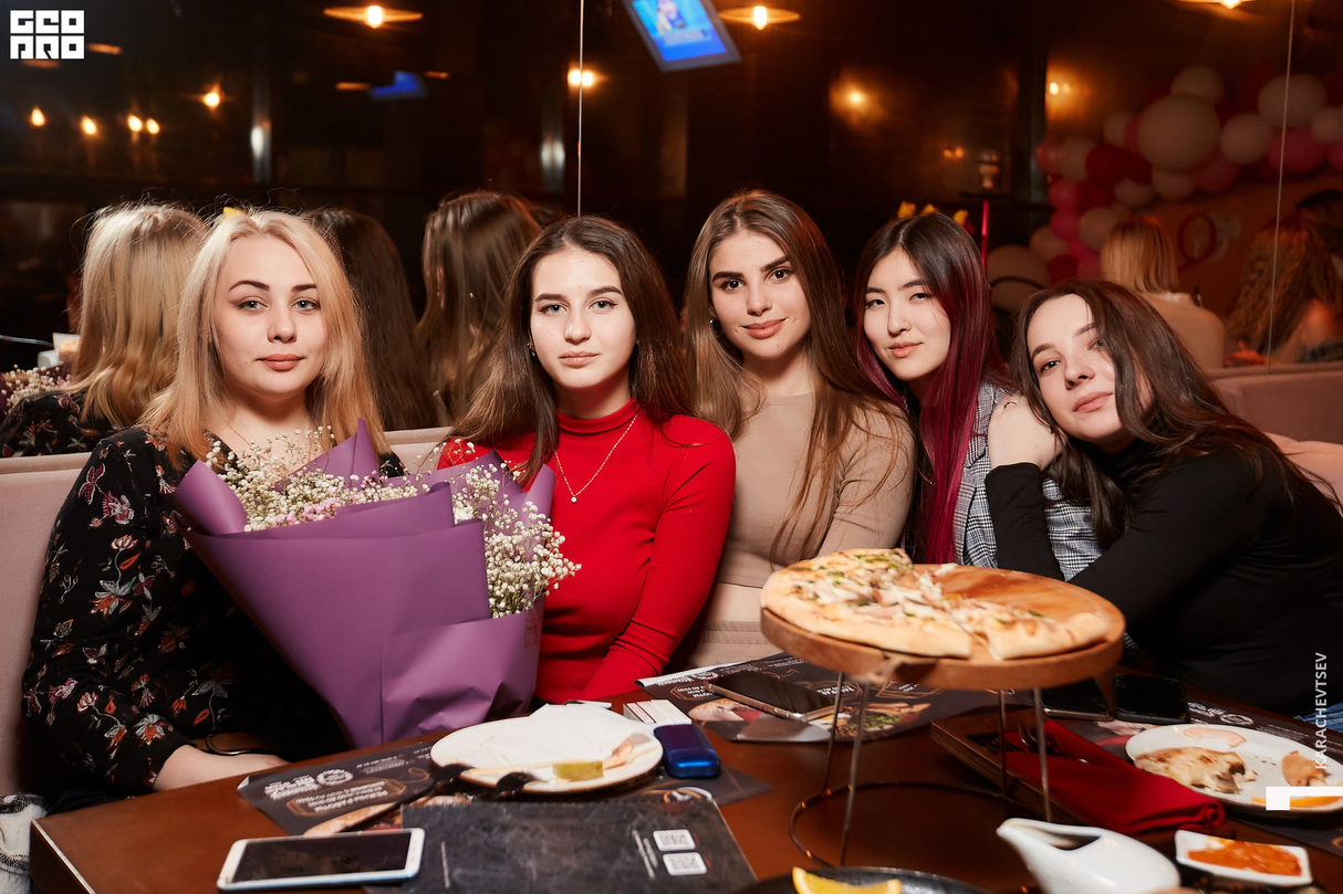 Международный женский день 28