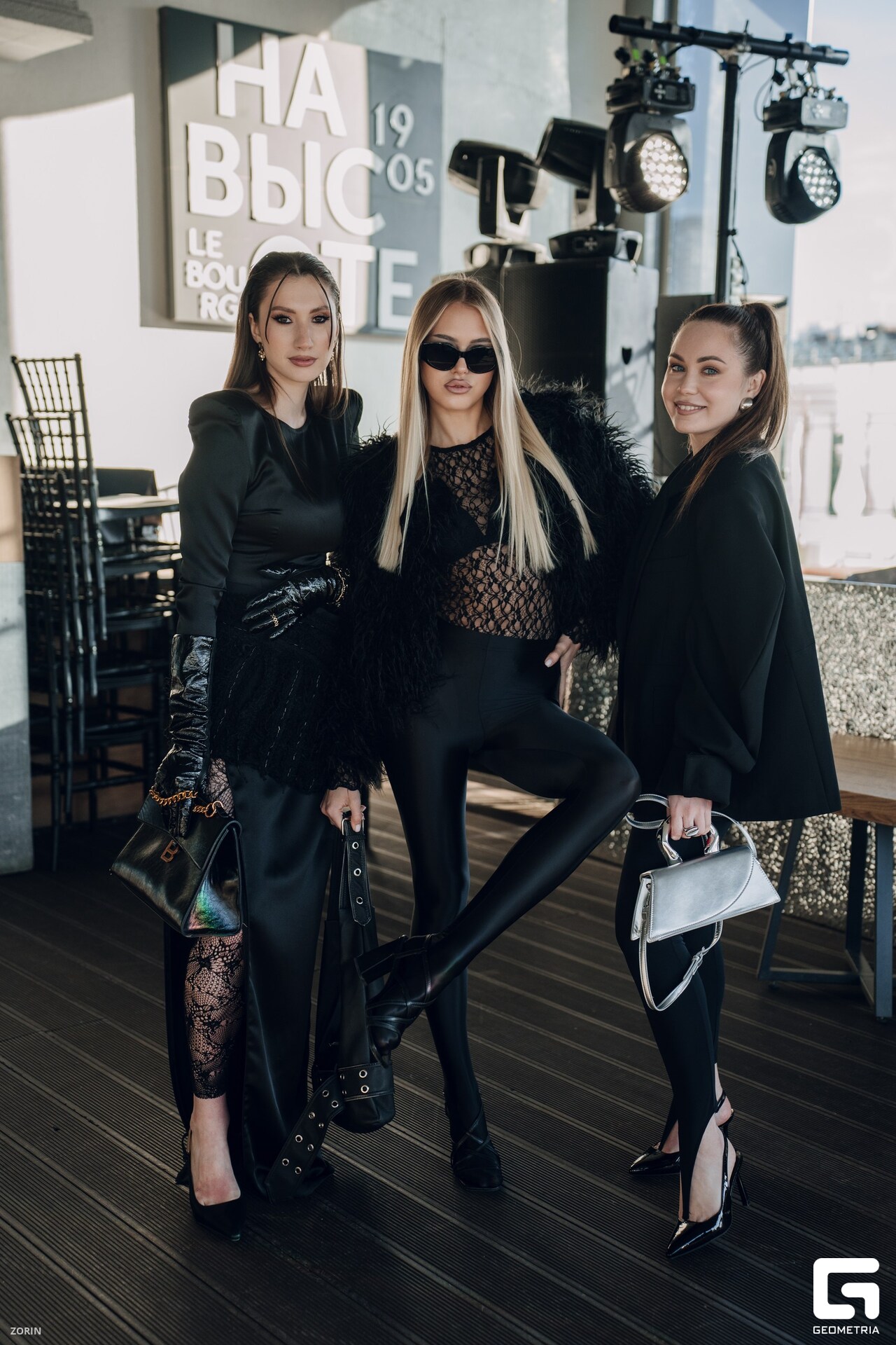 135-19-16-11-25-05-25- Zorin_resized.jpg