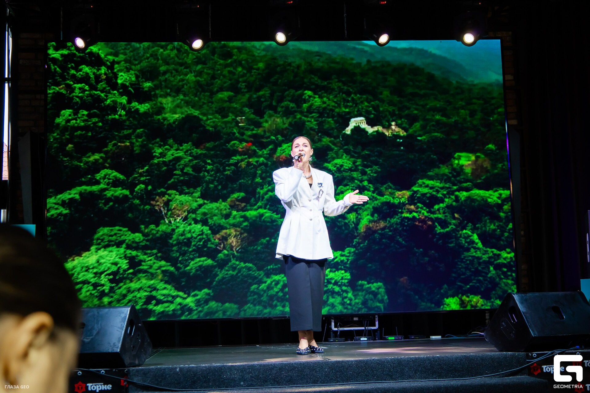 photo 64_resized.jpg