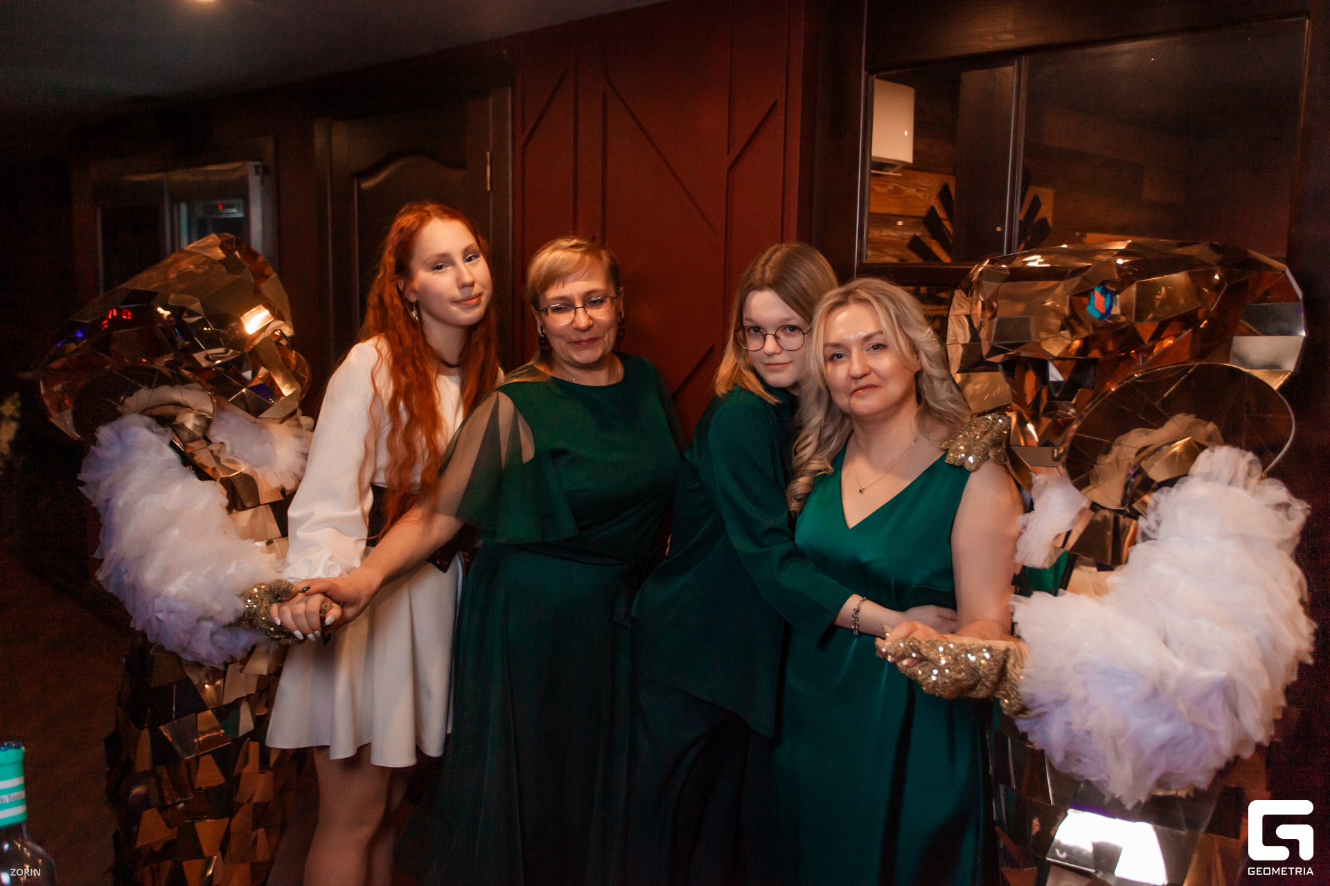 064-23-17-15-31-12-24- Zorin.jpg