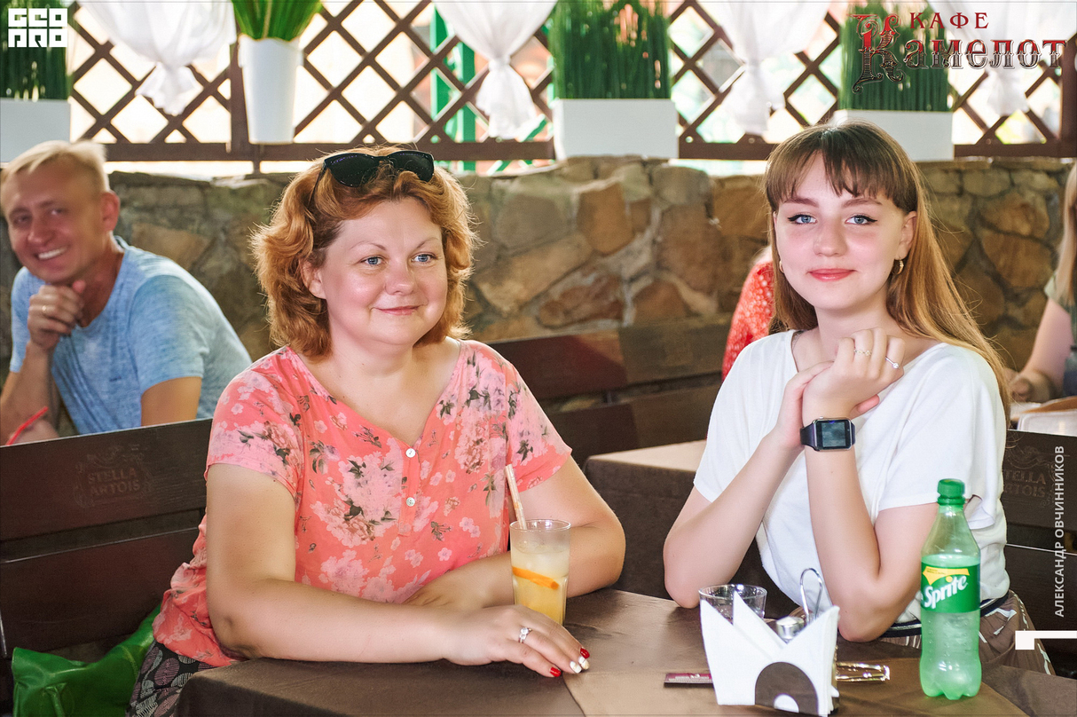 Пятница в кафе "Камелот" 15