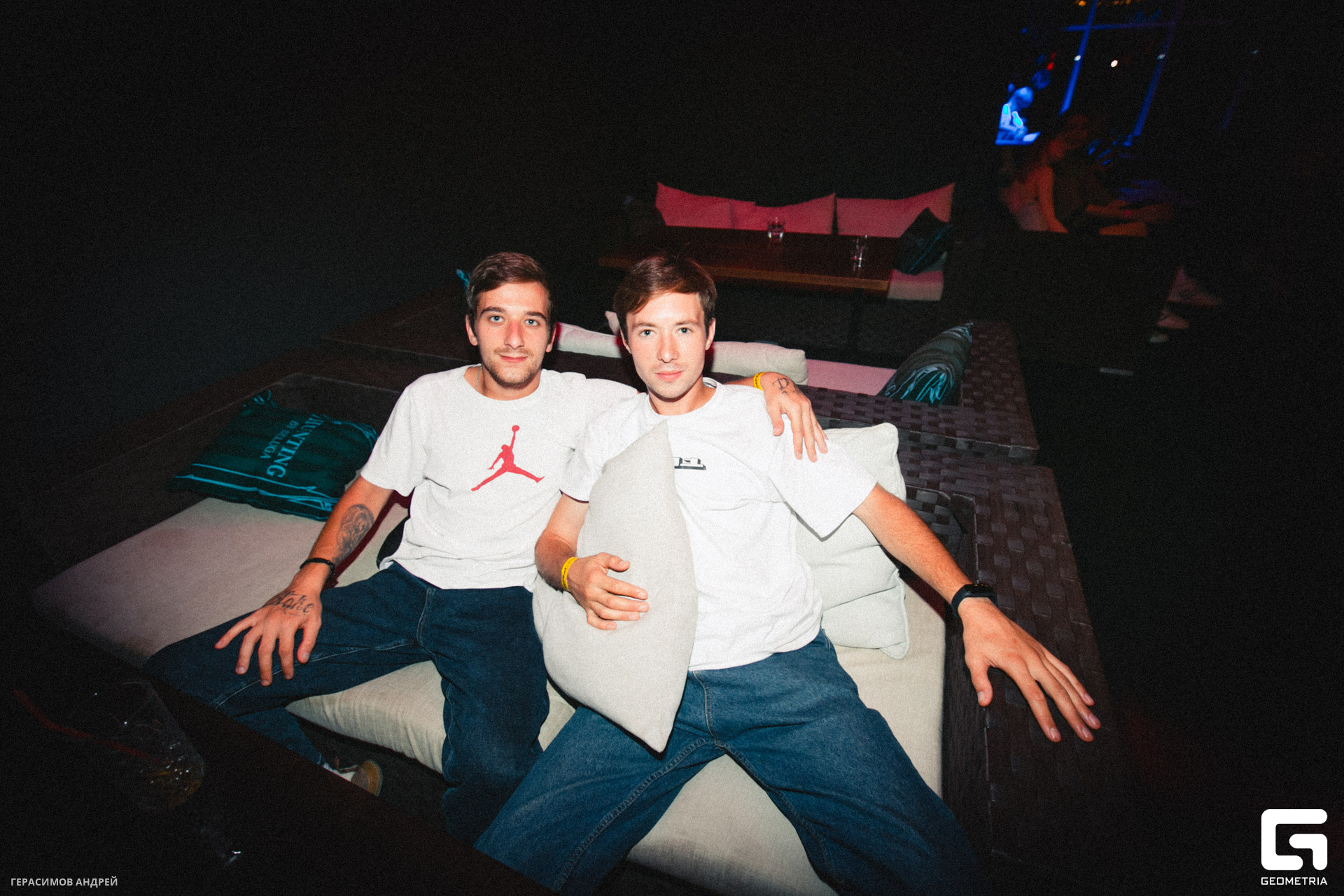 040 Repeat 26.08.jpg