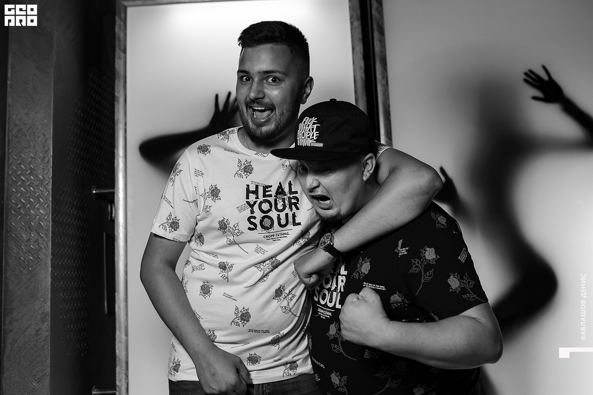 Muza-Bar - Double V Project 24