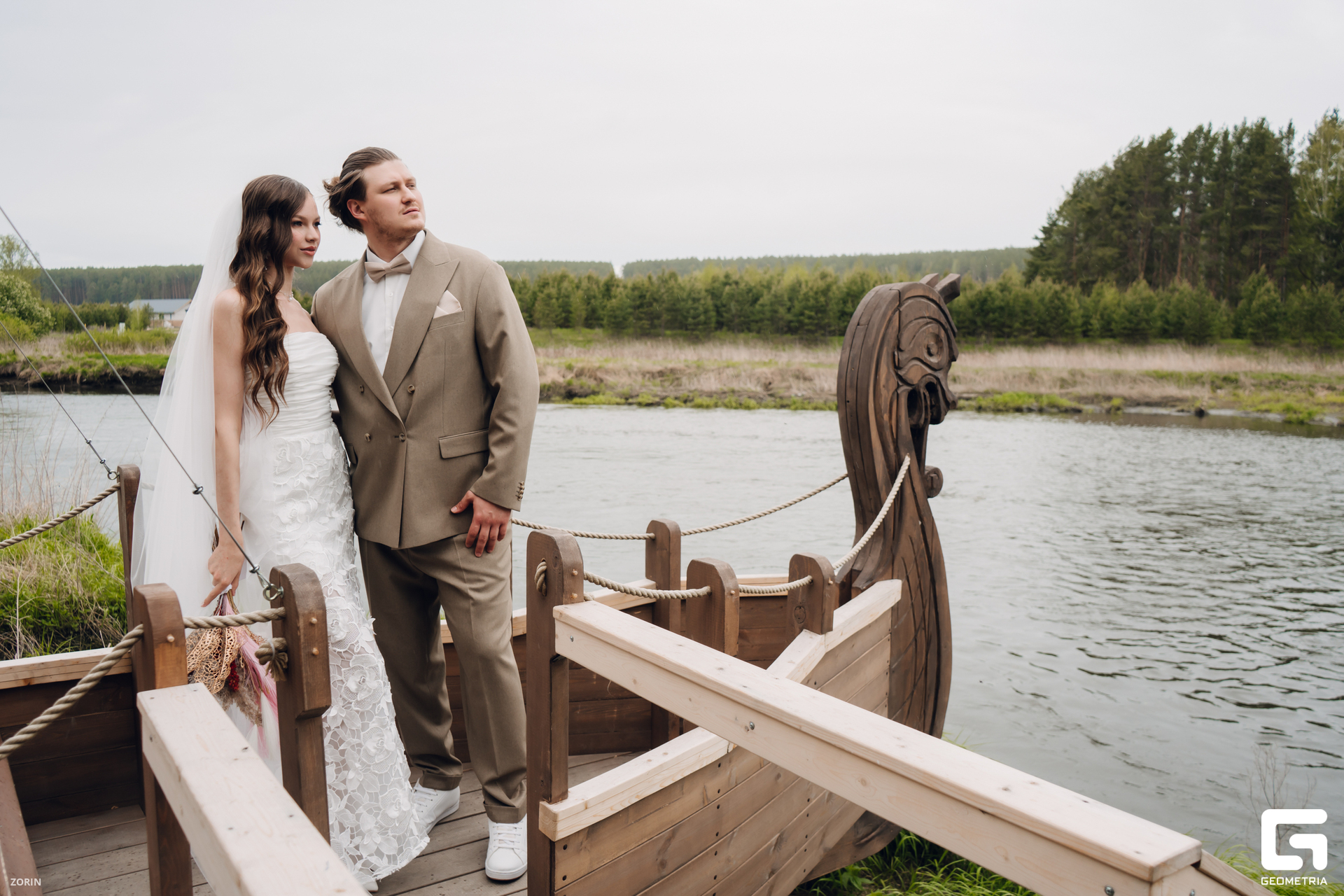 007-16-04-23-20-05-25- Zorin.jpg