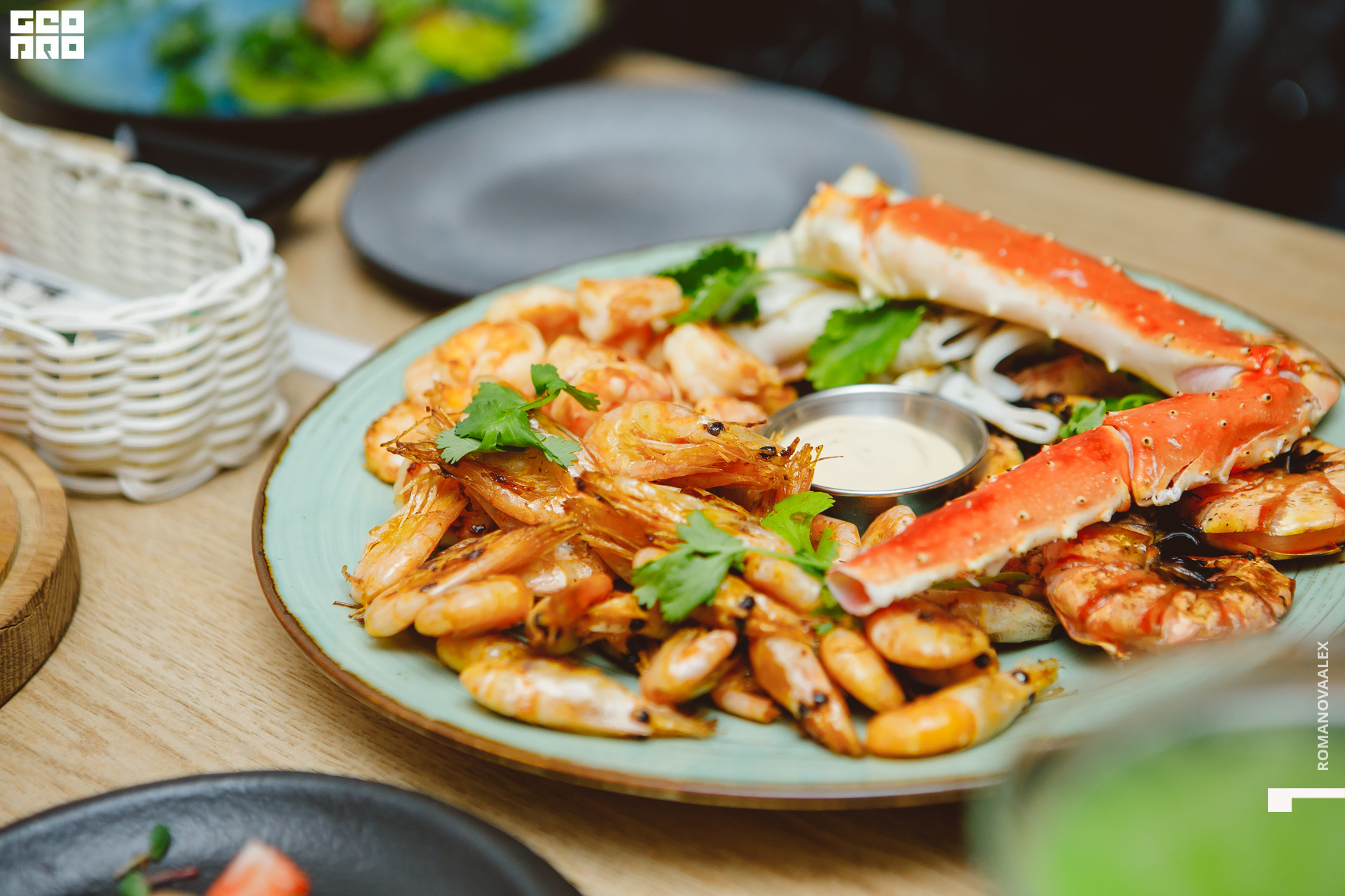 077 311022  014100 @romanovaalex.jpg