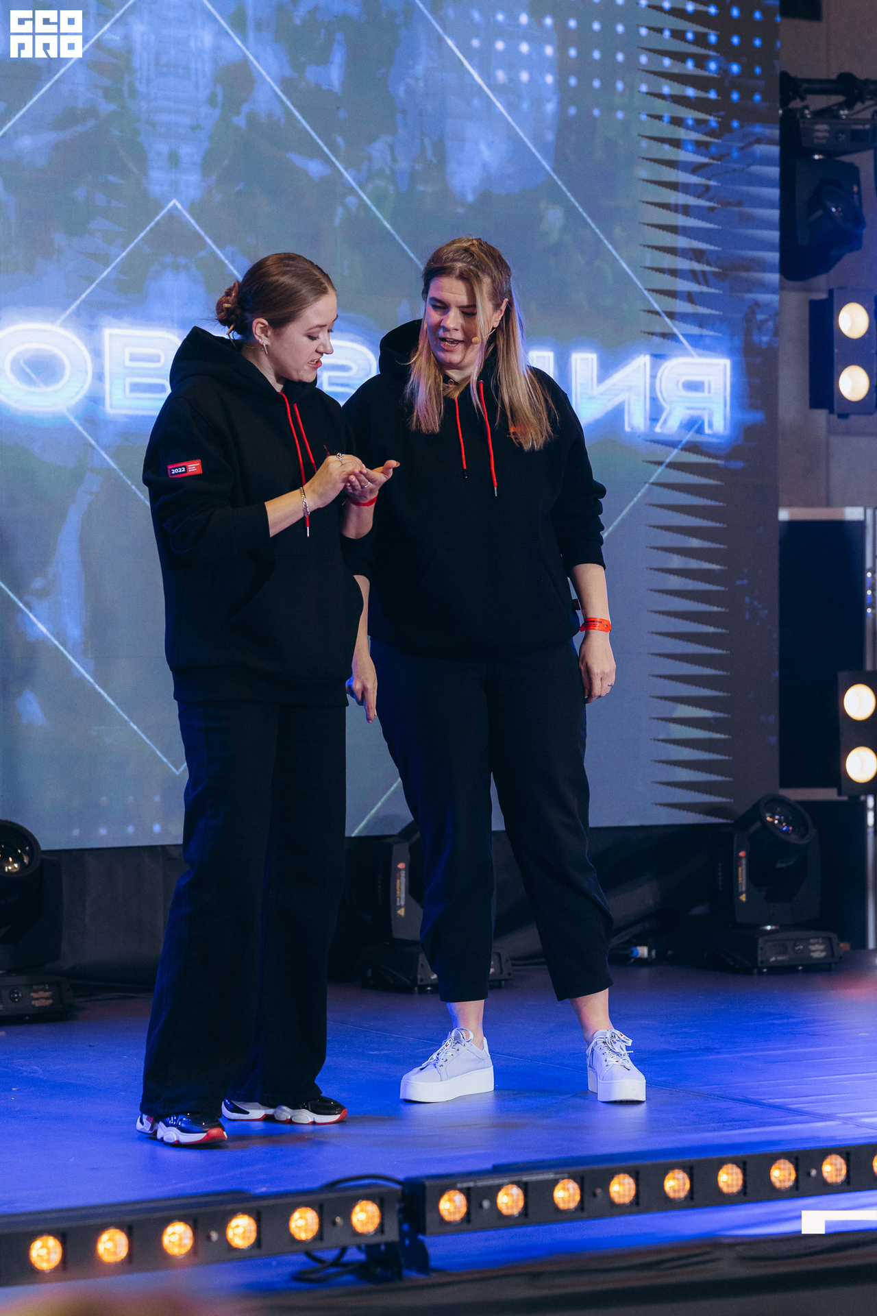 2022-12-11 17-00-42 @markovninart.jpg