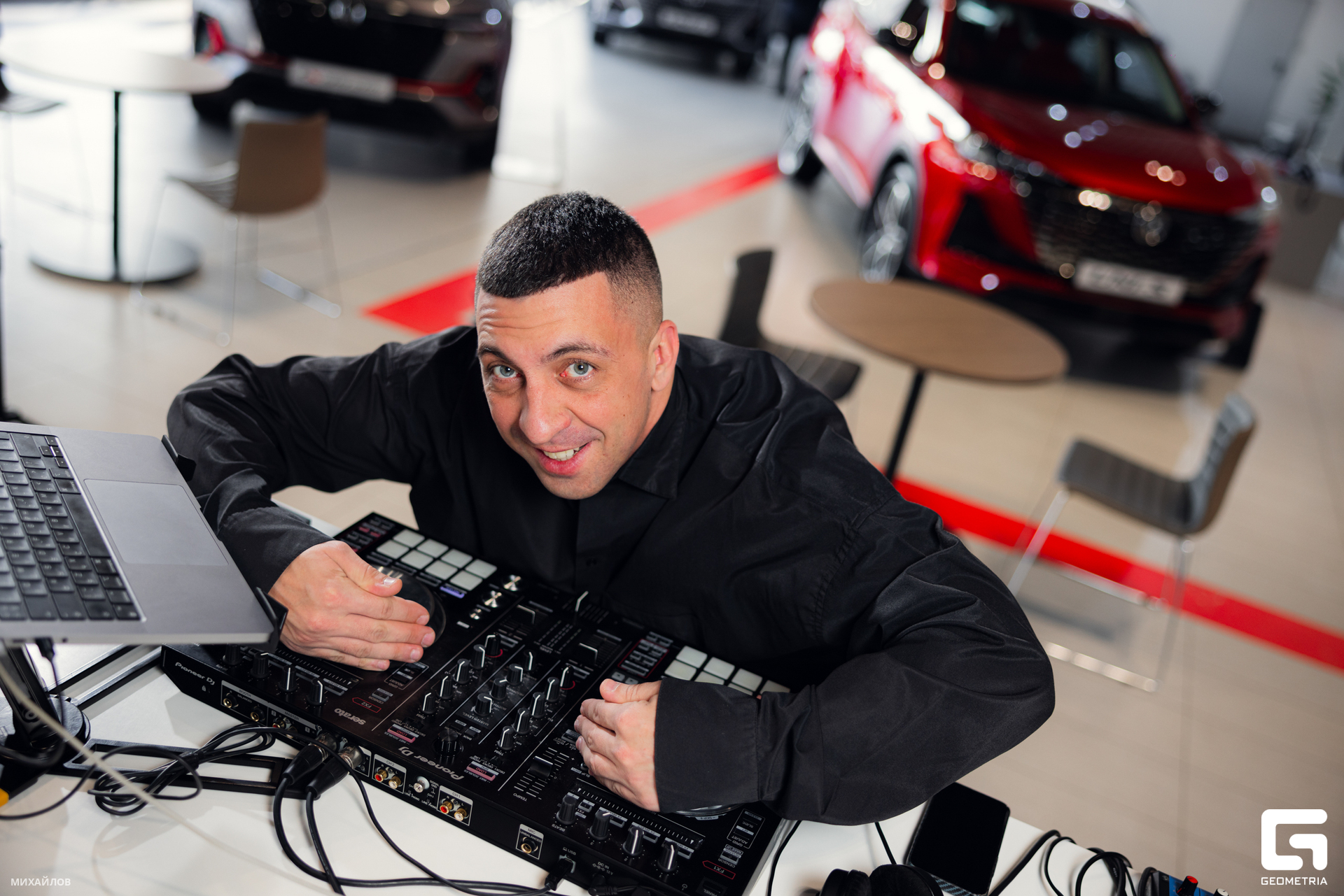 007-220225-5803 web.jpg