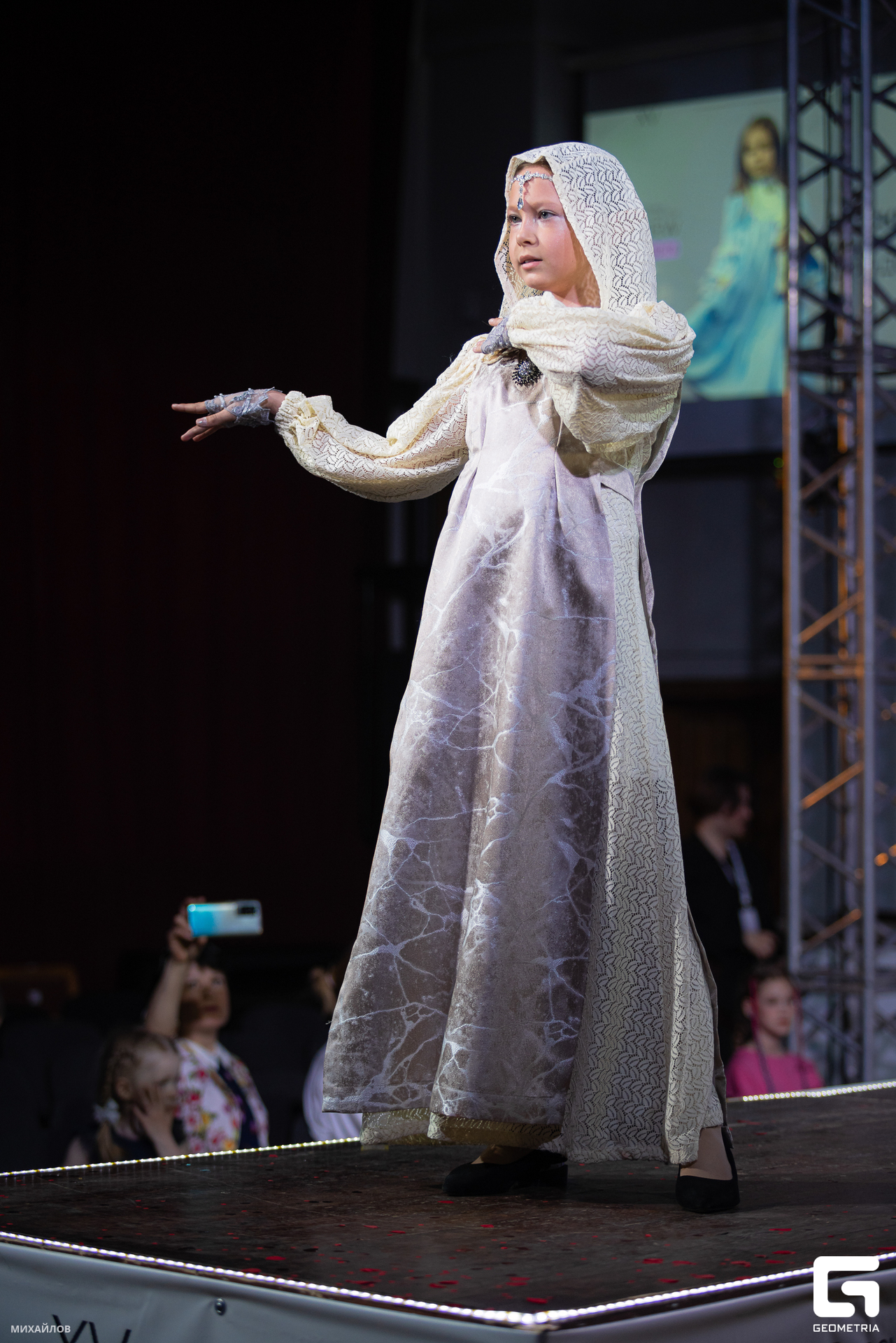 447-2305204538-Показ - Михайлов - 2560.JPG