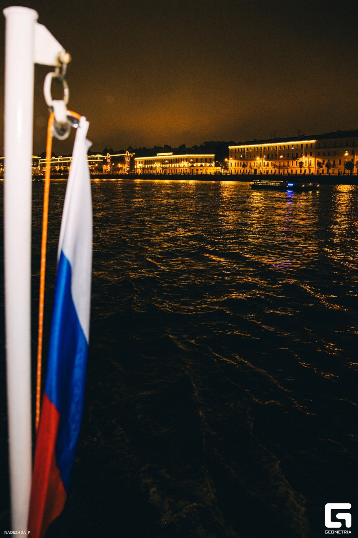 Прогулка "Разводные мосты" по Неве и Финскому заливу 23