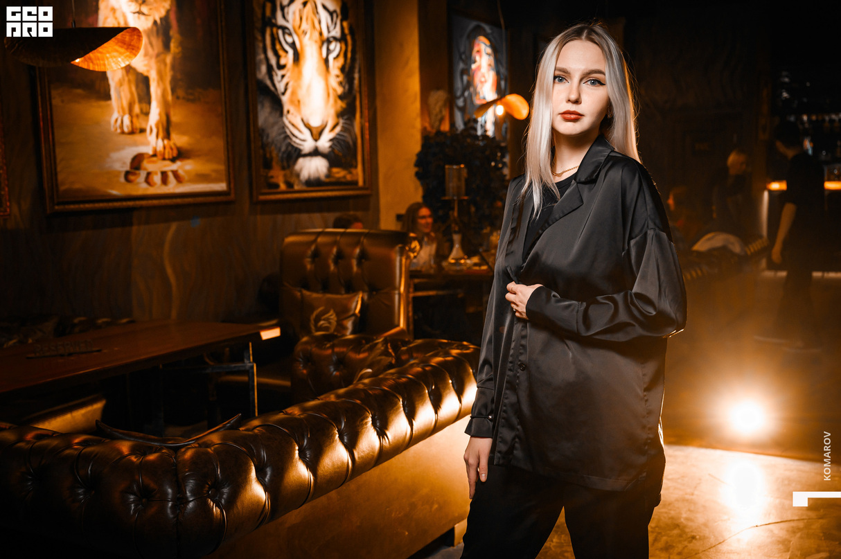 Вечер в лаунж баре 18