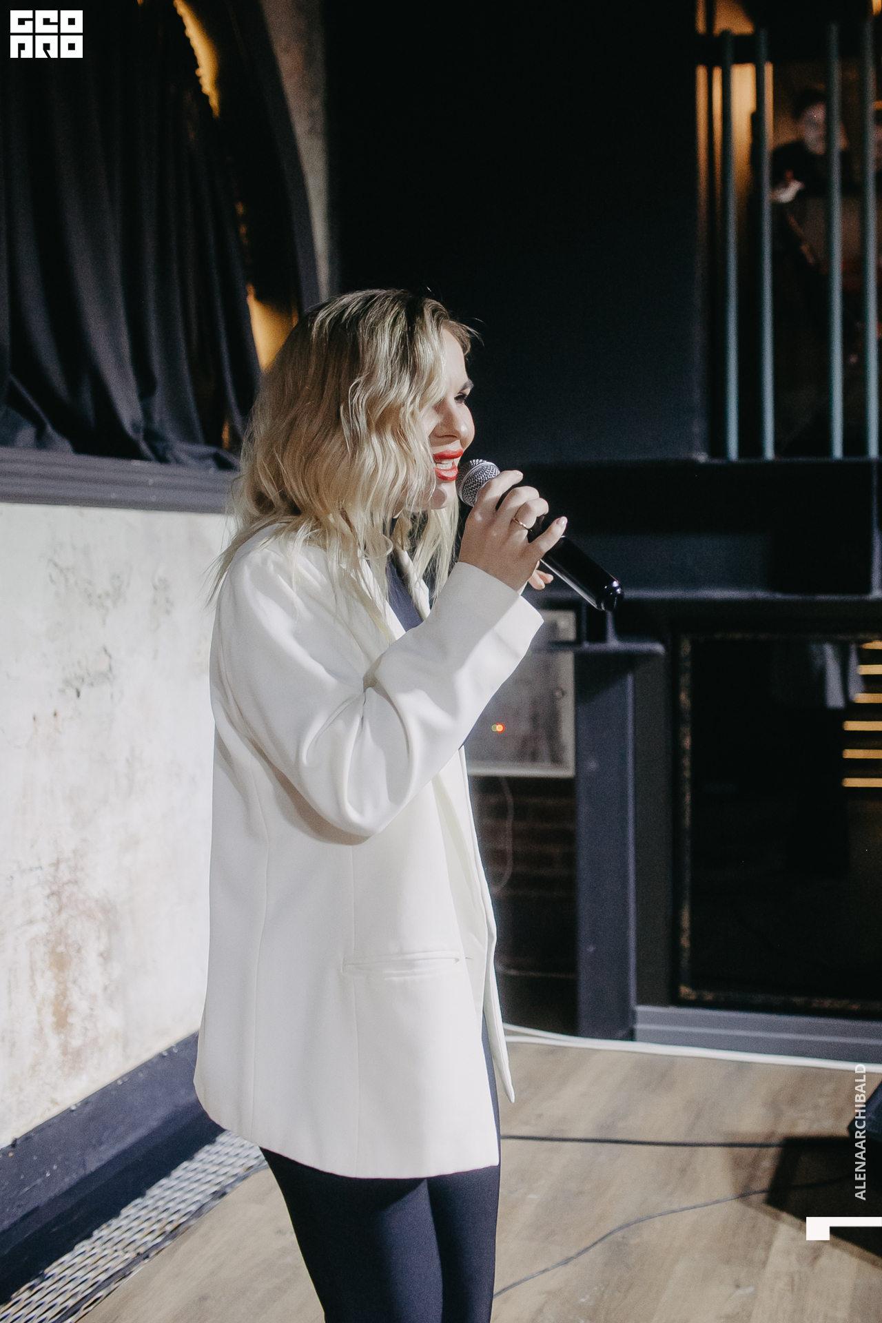 2022-11-18 20-00-27_alenaarchibald011.JPG