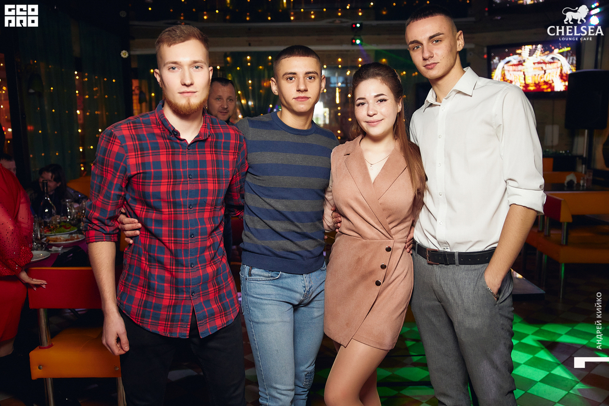 Пятница в кафе Chelsea 10