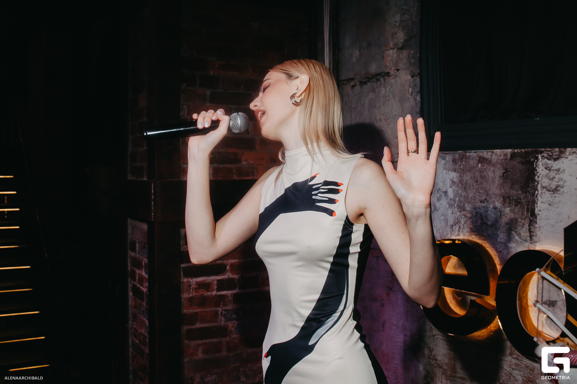 2023-12-08 20-00-38_alenaarchibald083.JPG