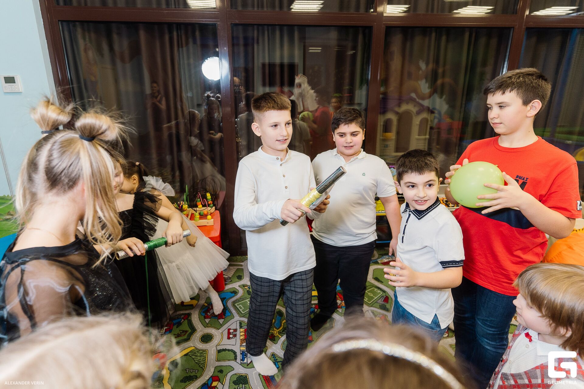 355 20240101 AV107580.jpg